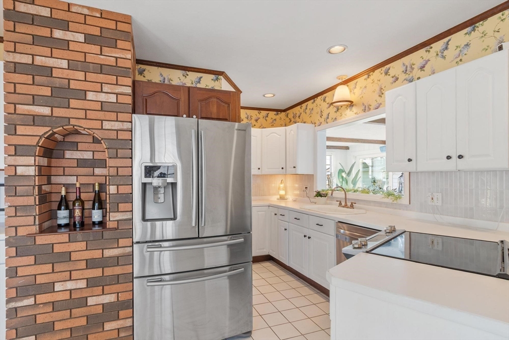 10 Lake View Pl