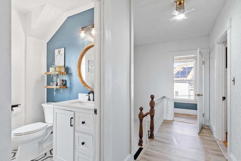 10 Lake View Pl