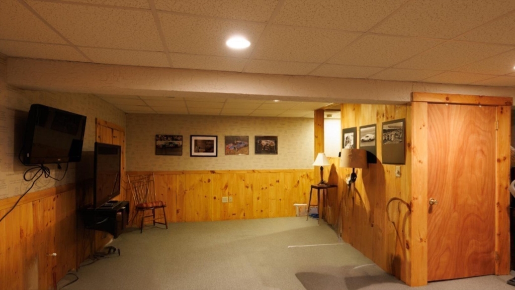 328 East County Rd