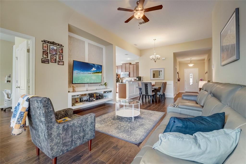 2776 CORBEL LOOP