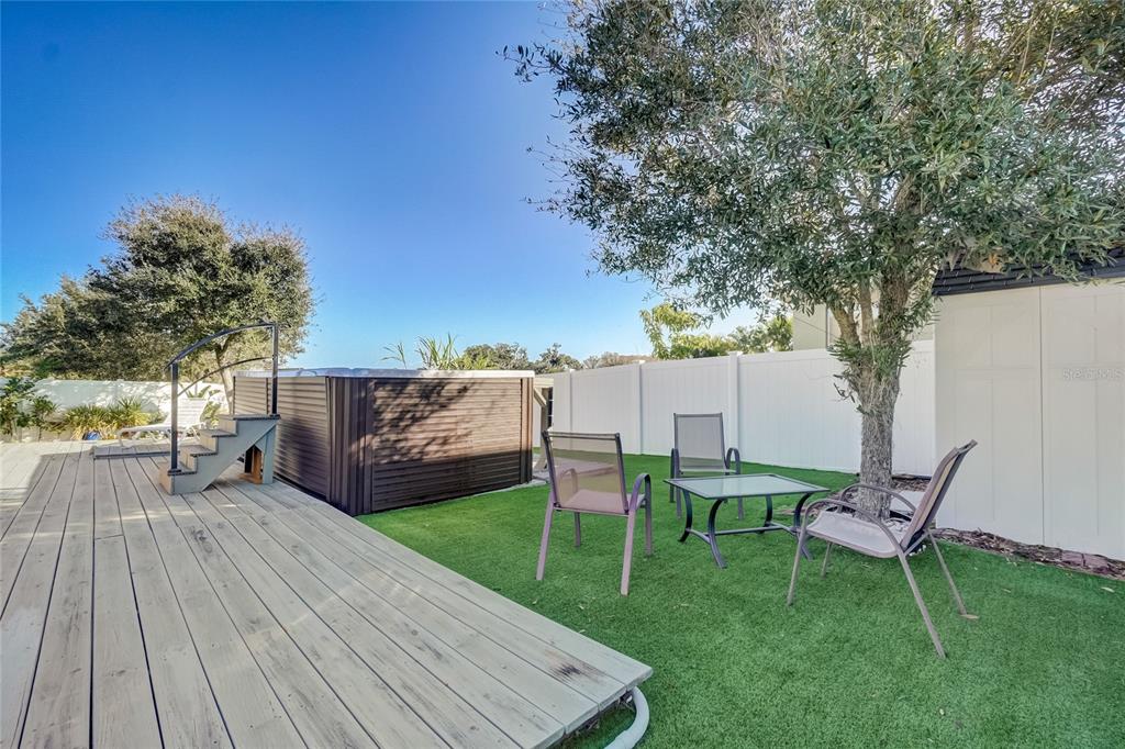 2776 CORBEL LOOP