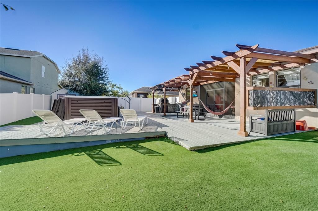 2776 CORBEL LOOP