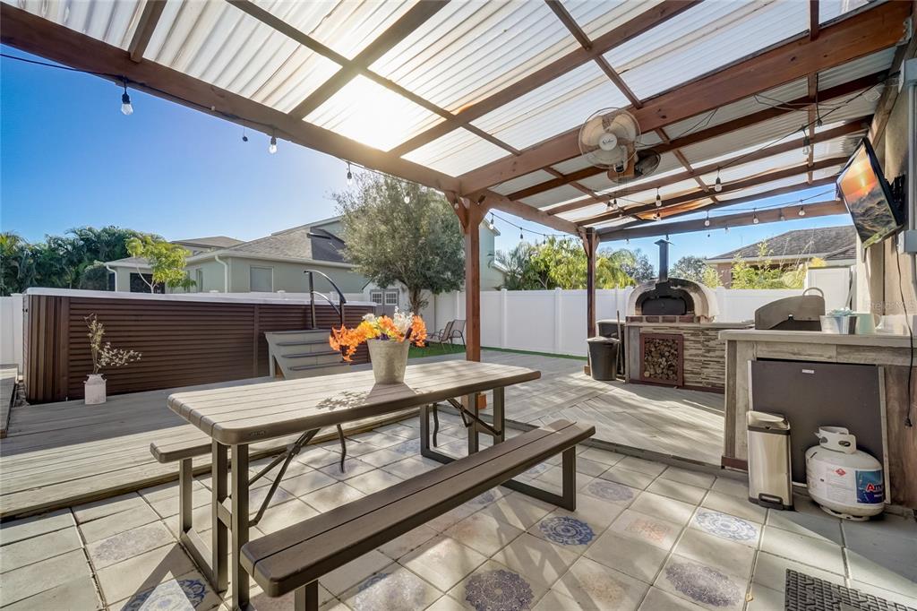 2776 CORBEL LOOP