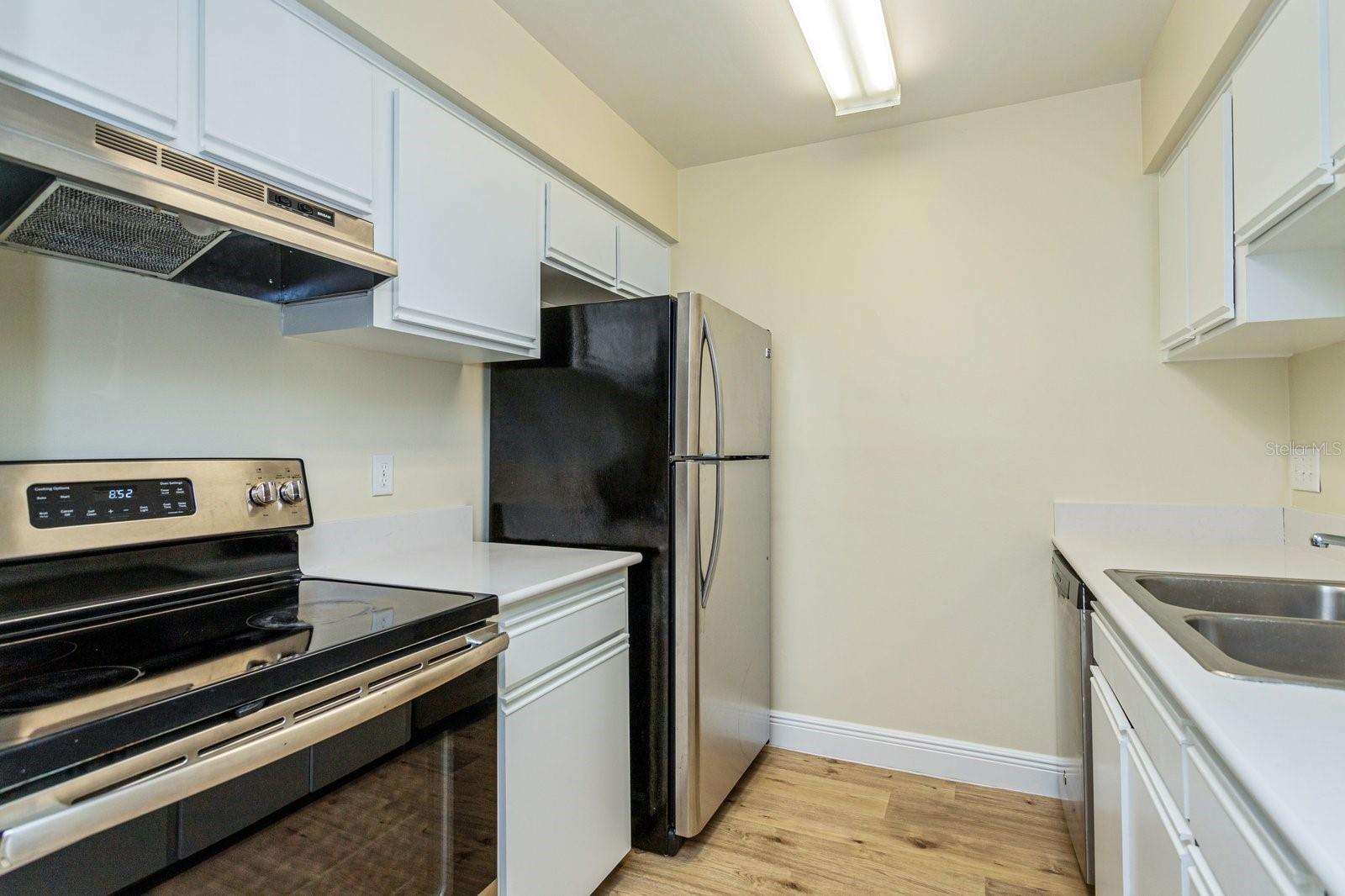 4806 S SEMORAN BLVD #201