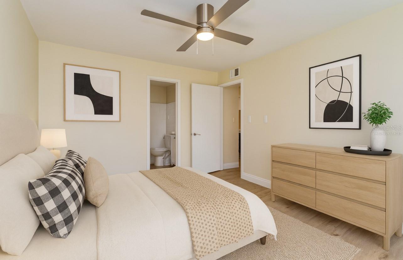 4806 S SEMORAN BLVD #201