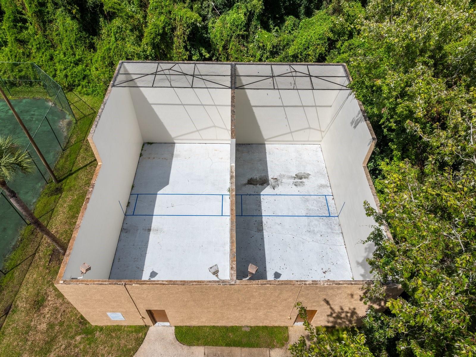 4806 S SEMORAN BLVD #201