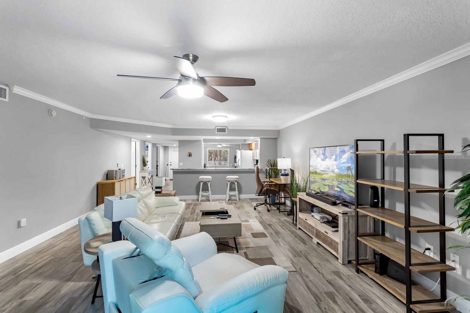 1150 CARMEL CIR #106