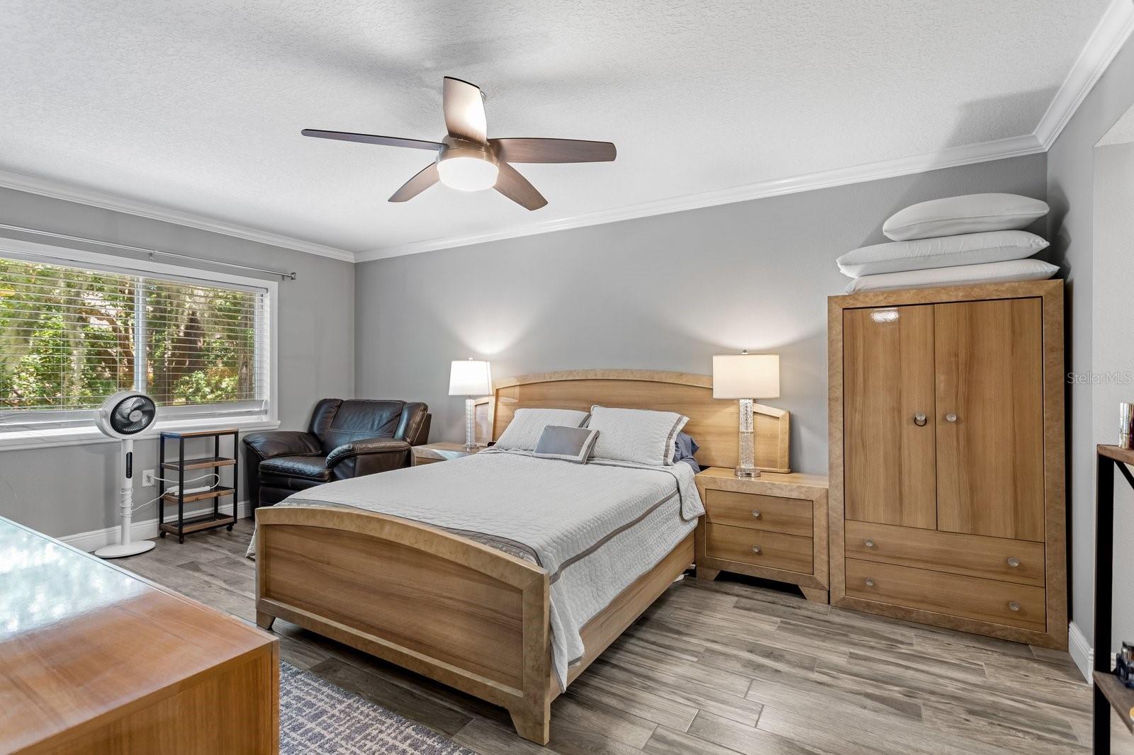 1150 CARMEL CIR #106
