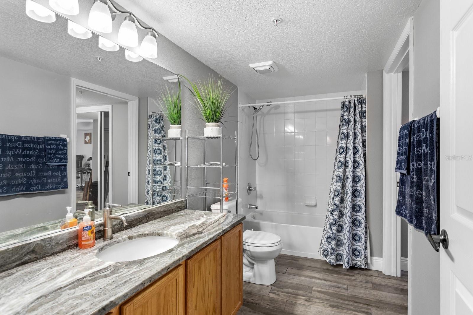 1150 CARMEL CIR #106