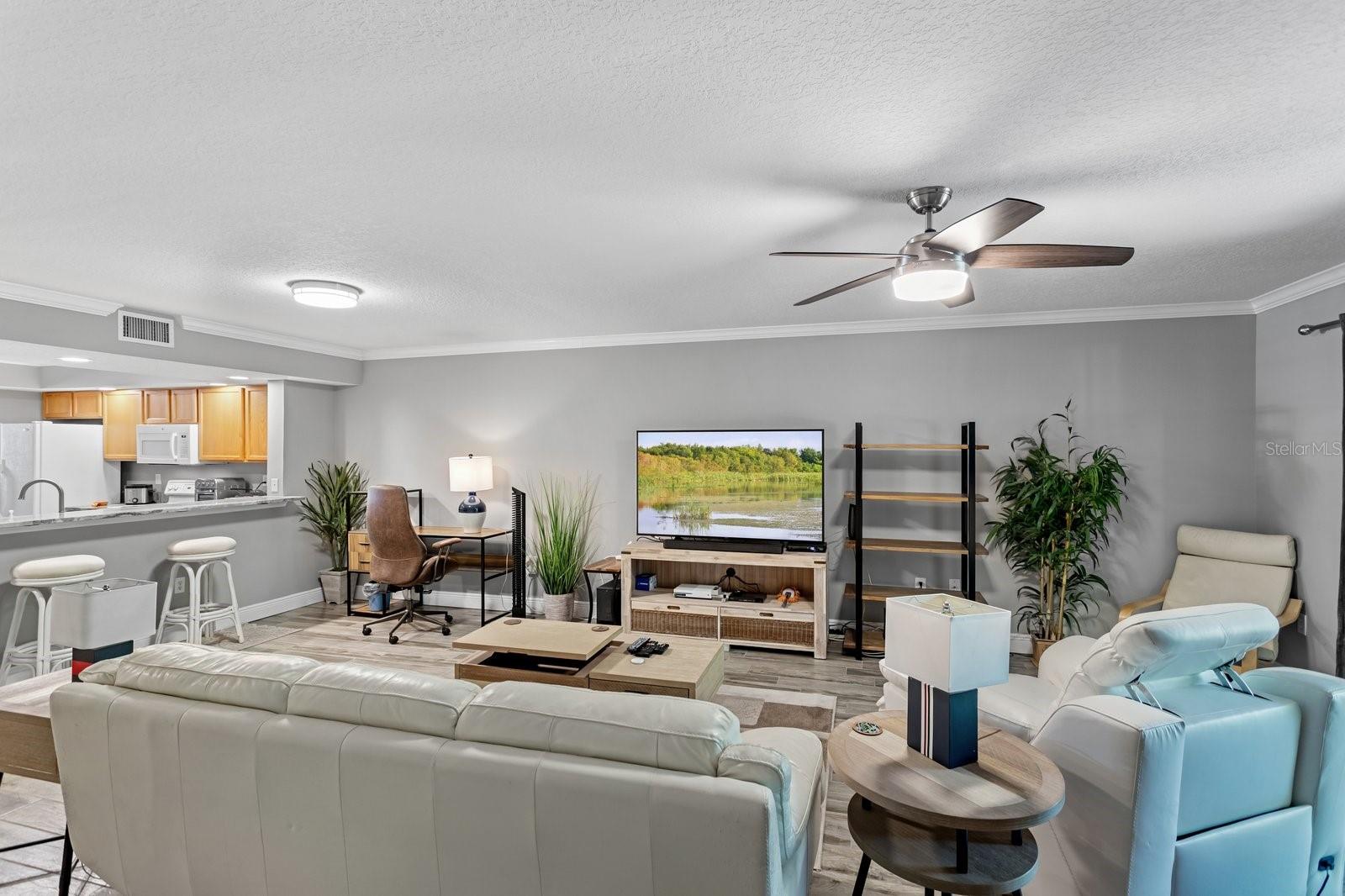 1150 CARMEL CIR #106