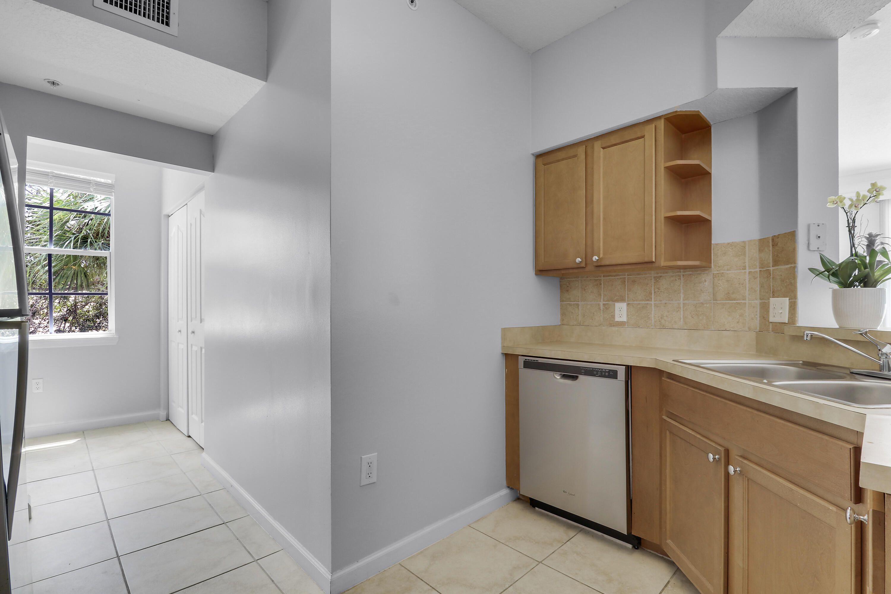 4302 Myrtlewood Circle E