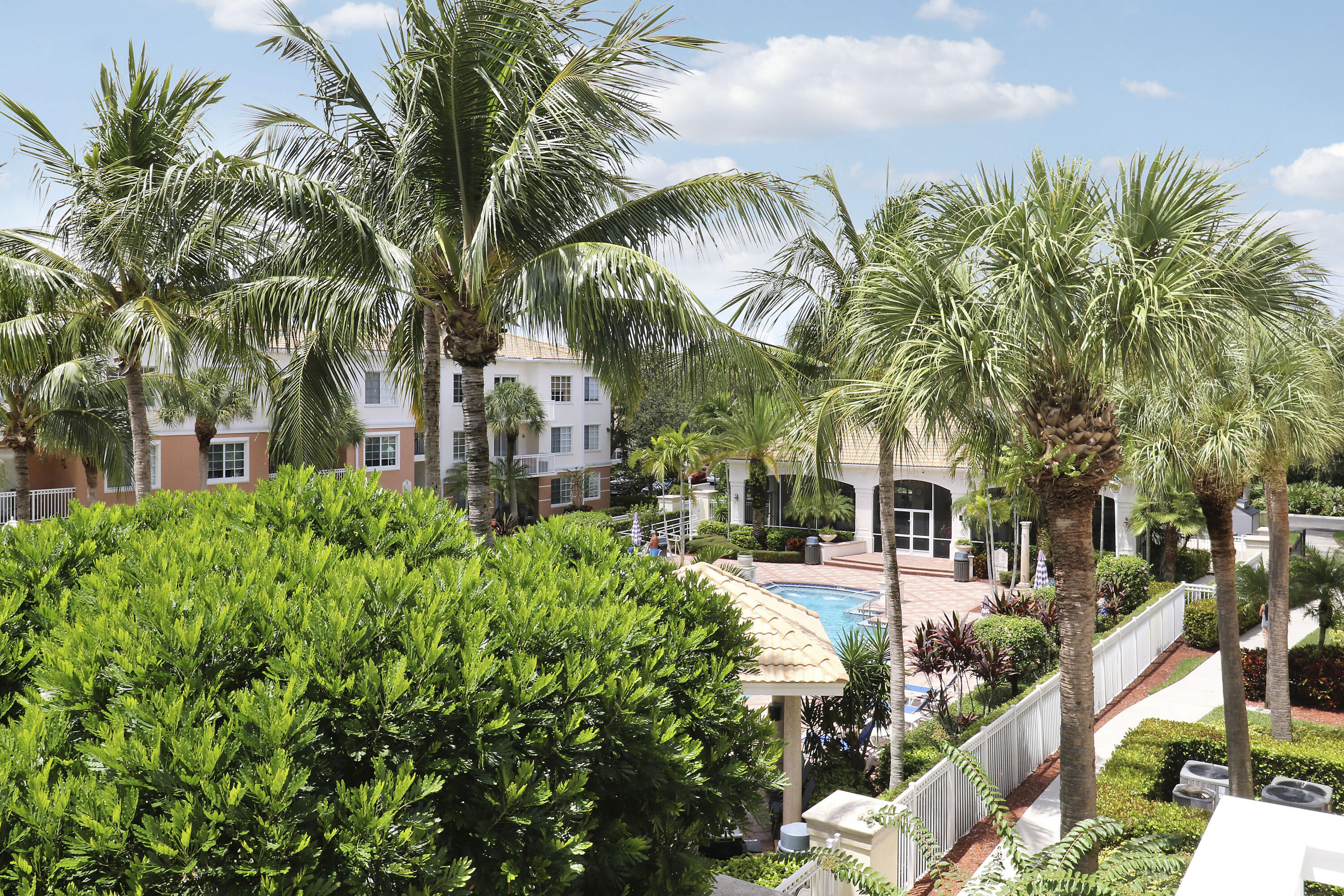 4302 Myrtlewood Circle E