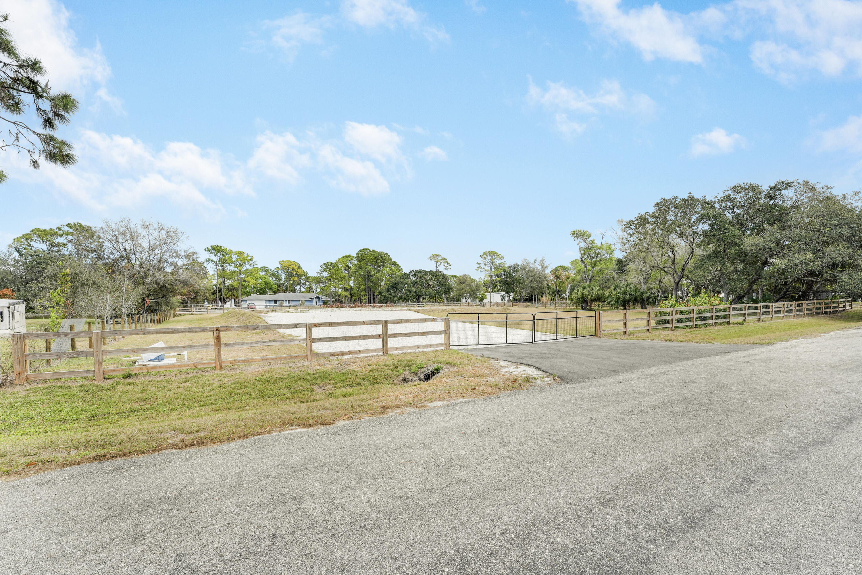 15743 99th Street N