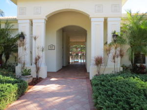 8112 Myrtlewood Circle W