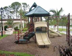 8112 Myrtlewood Circle W