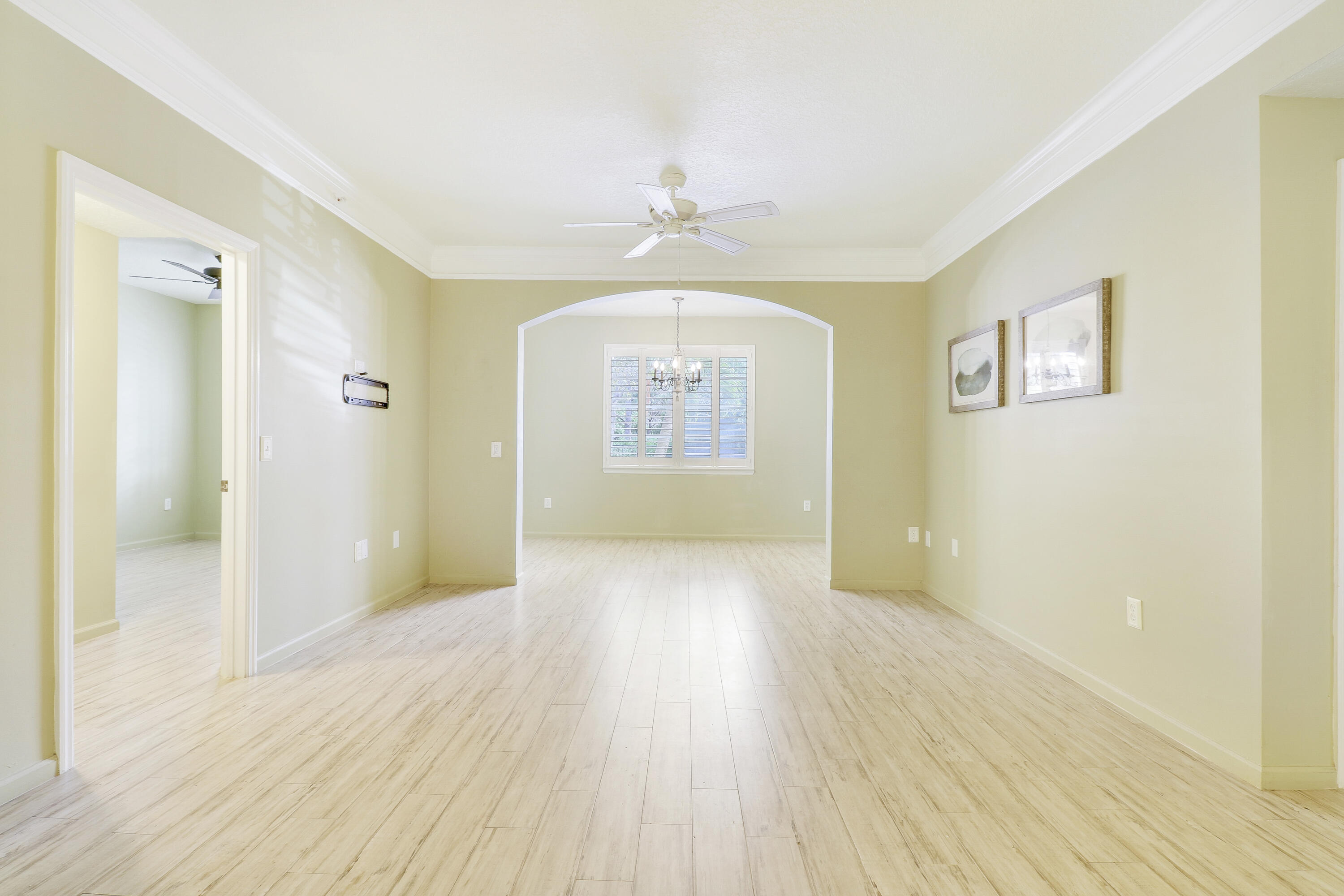 10103 Myrtlewood Circle W