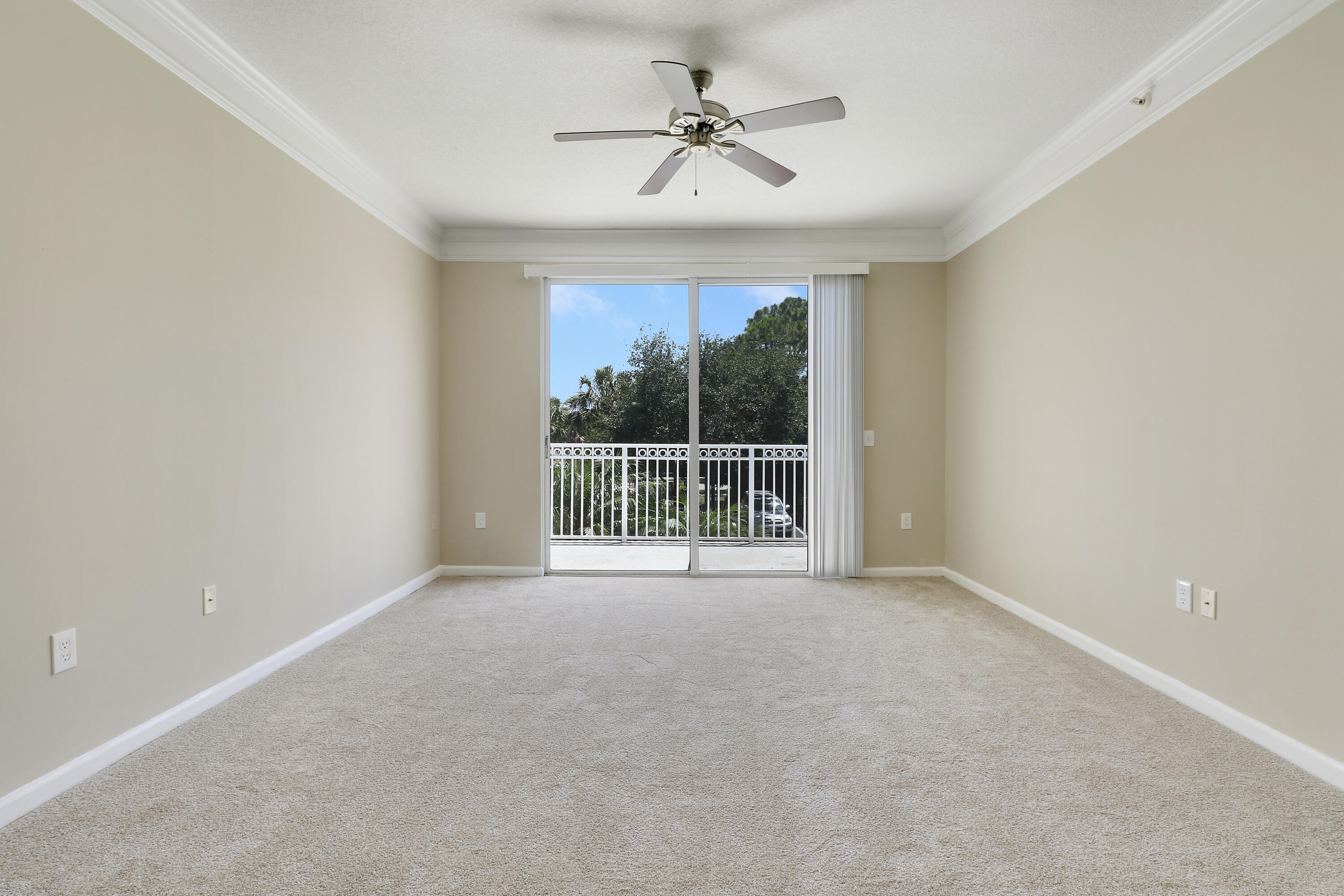 9211 Myrtlewood Circle W