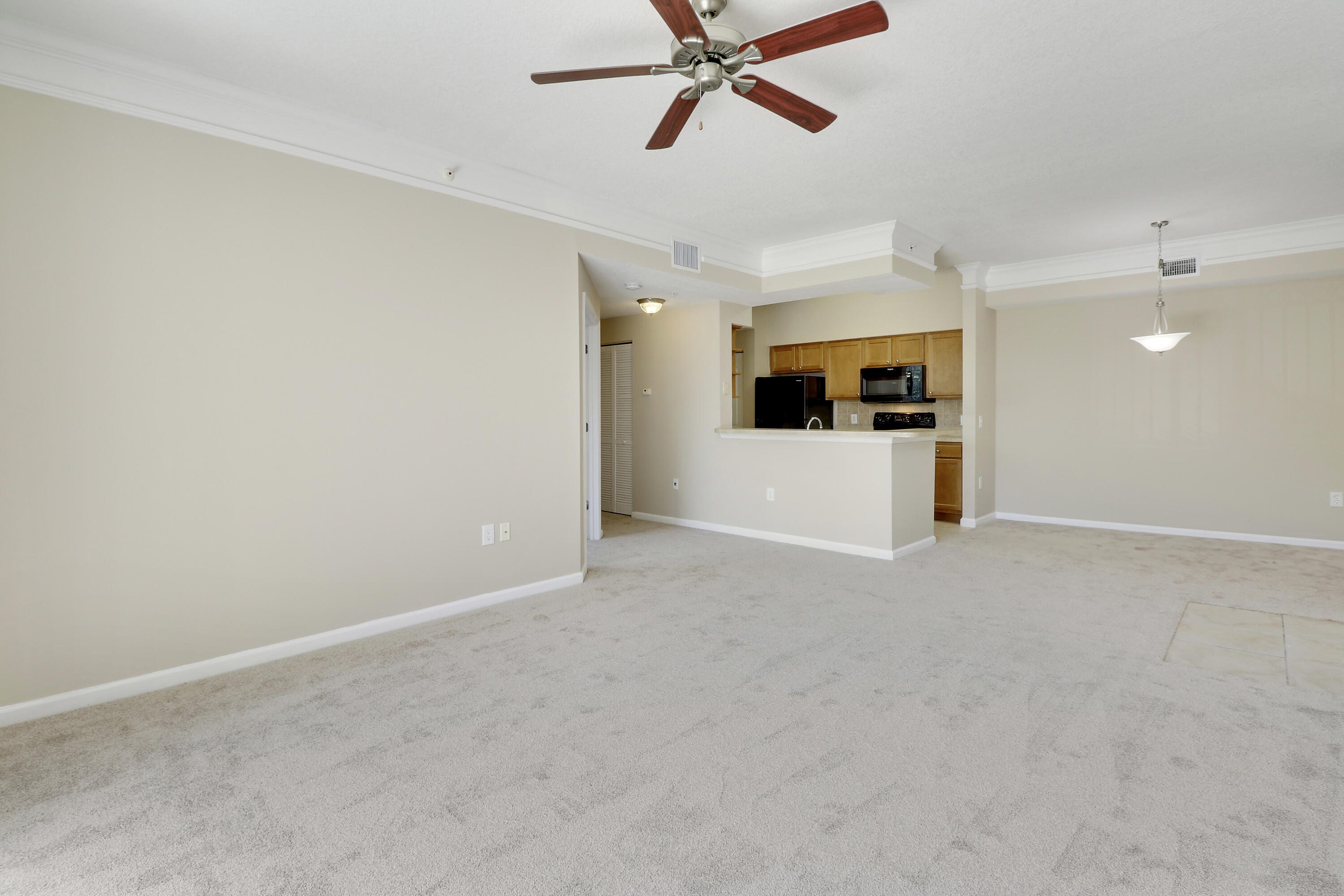 9211 Myrtlewood Circle W