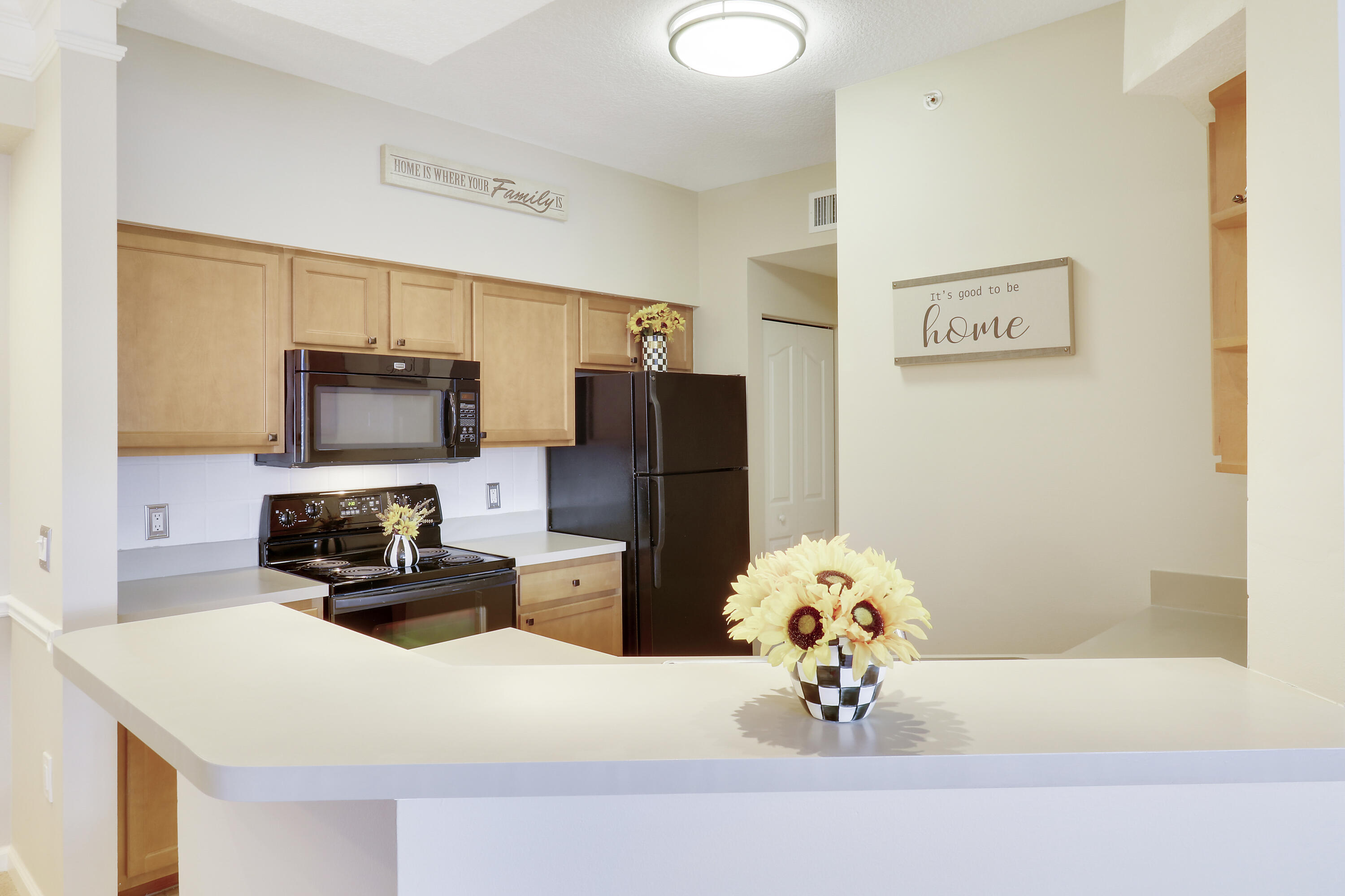 1212 Myrtlewood Circle E