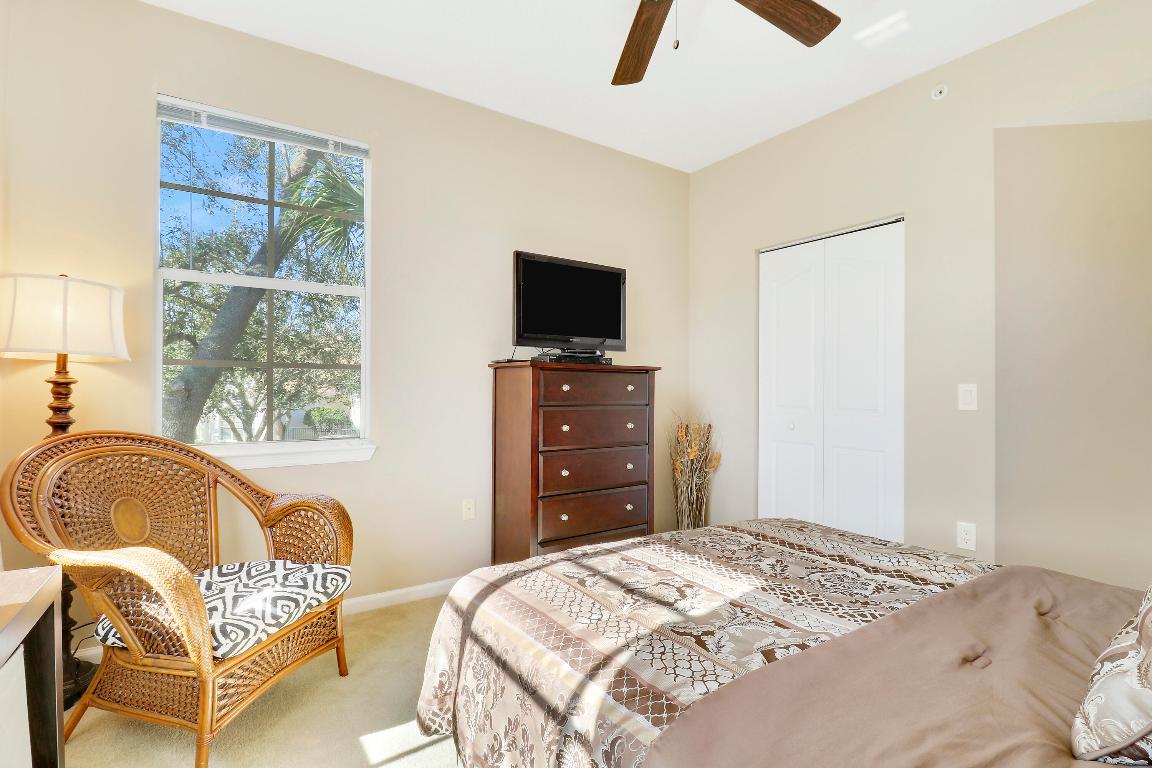 1212 Myrtlewood Circle E