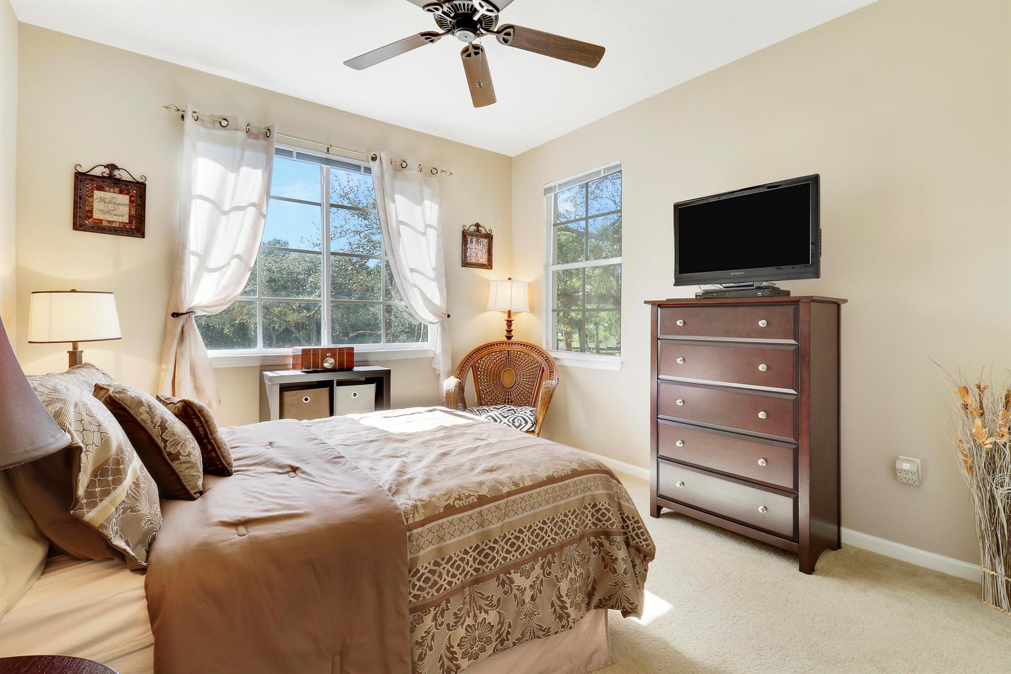 1212 Myrtlewood Circle E