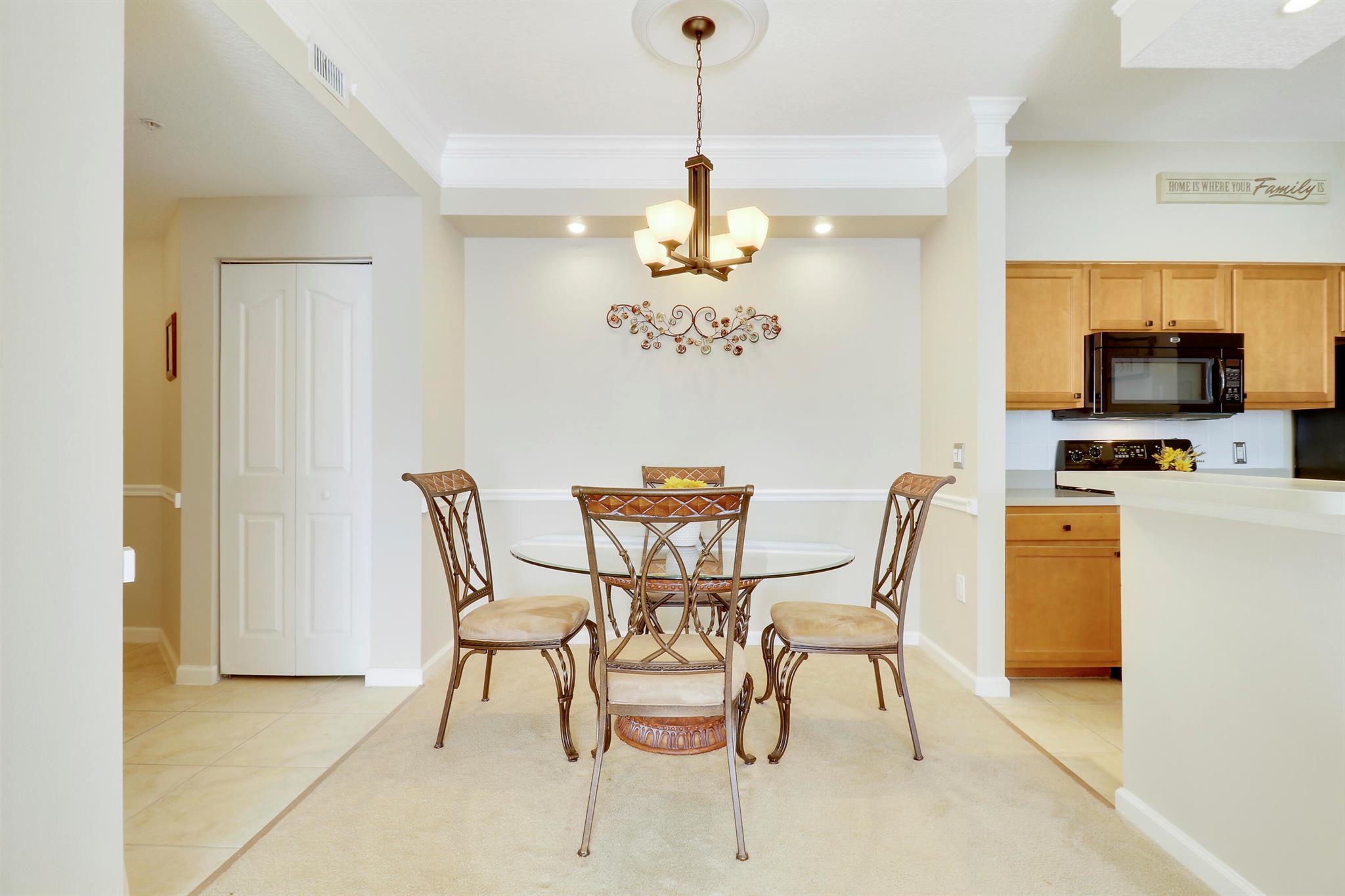 1212 Myrtlewood Circle E