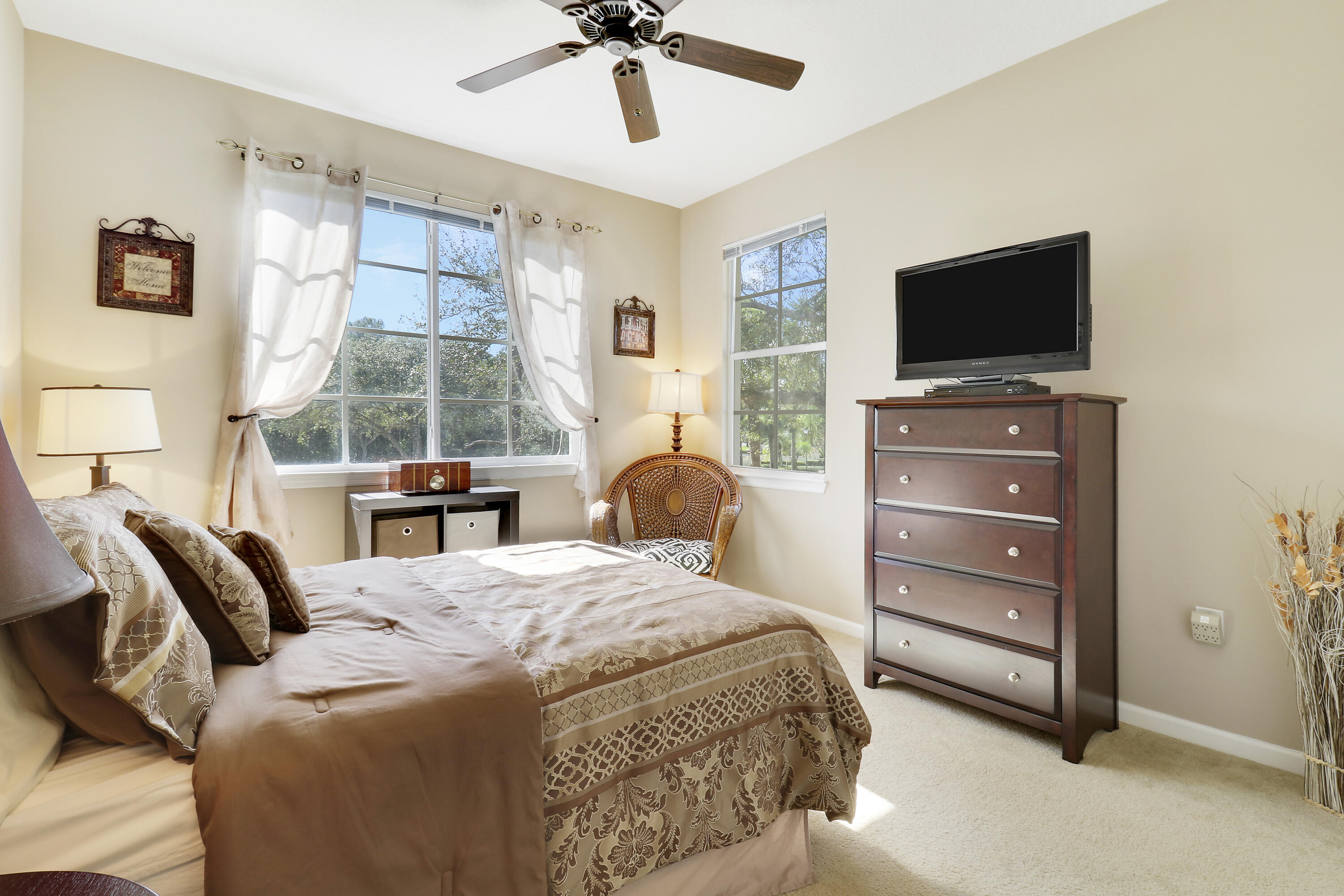 1212 Myrtlewood Circle E