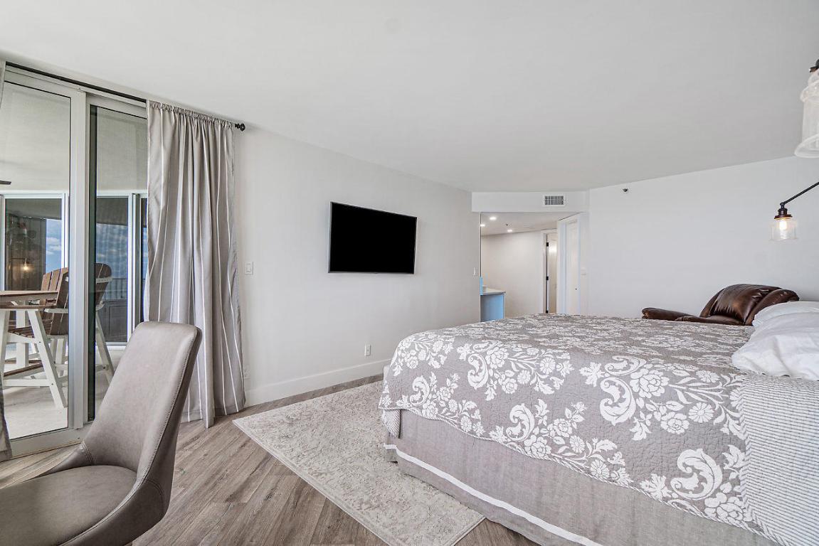 5200 N Ocean Drive 1403