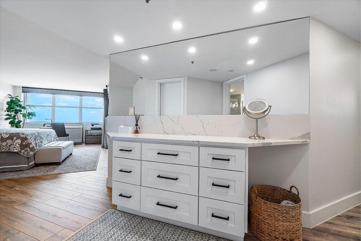 5200 N Ocean Drive 1403