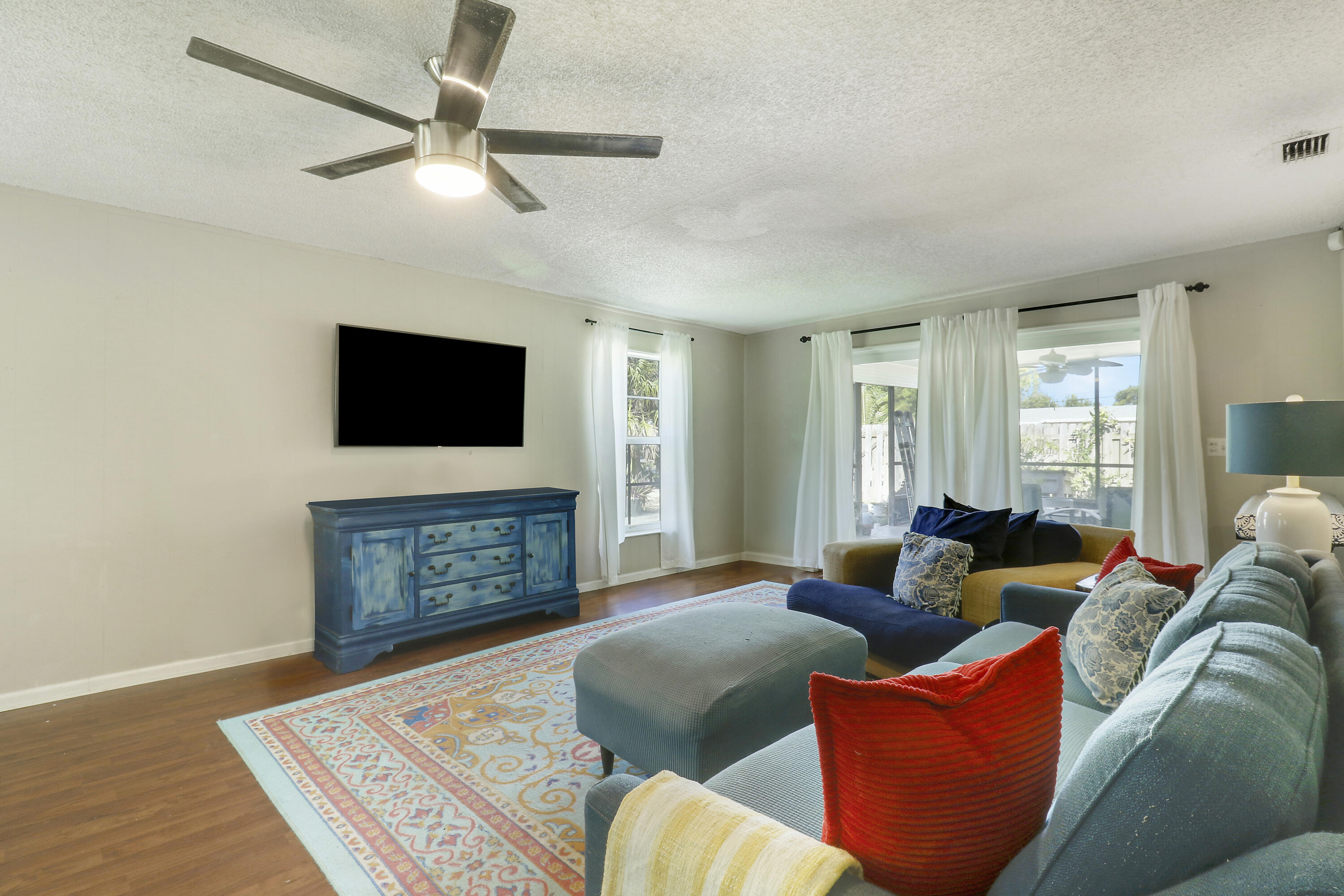 230 W 19th Street
