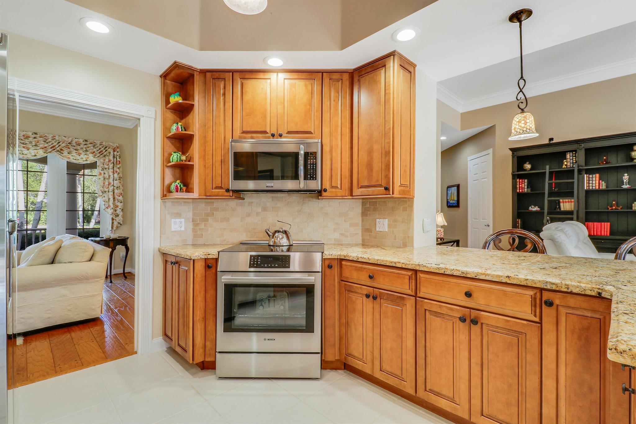 8657 SE Nicolete Lane