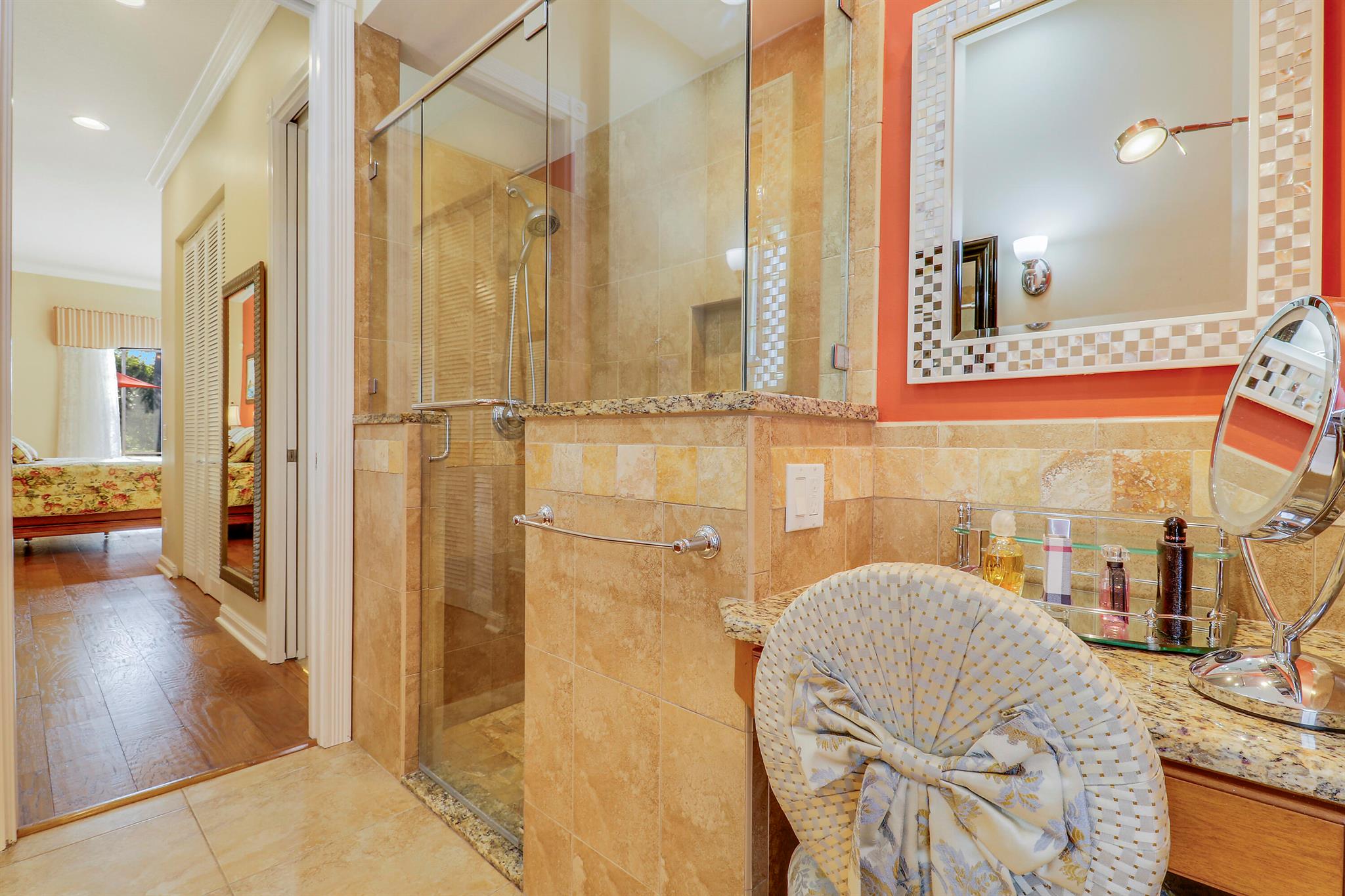 8657 SE Nicolete Lane