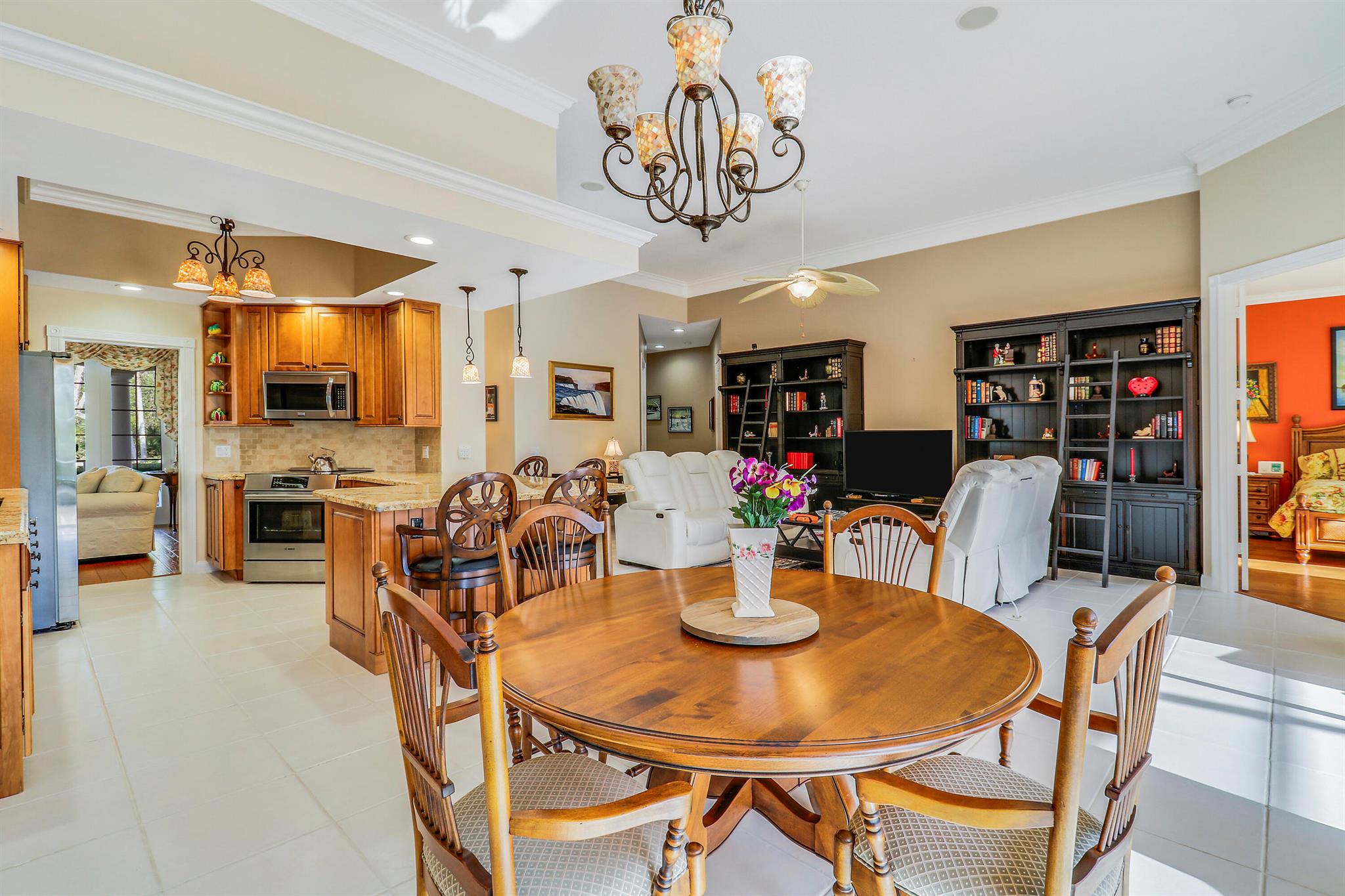 8657 SE Nicolete Lane