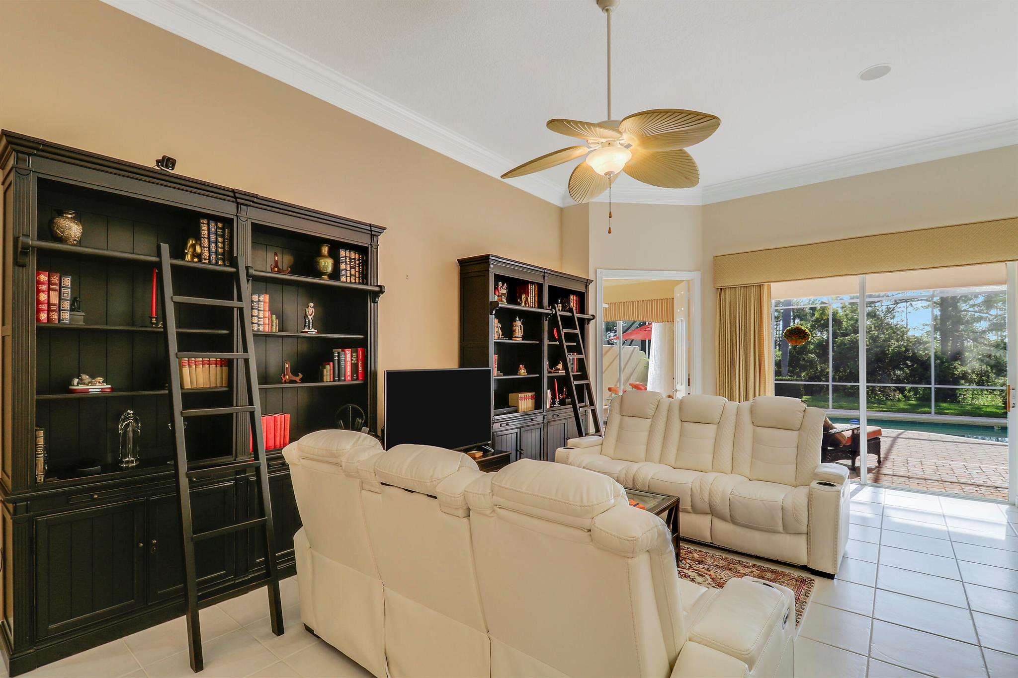 8657 SE Nicolete Lane