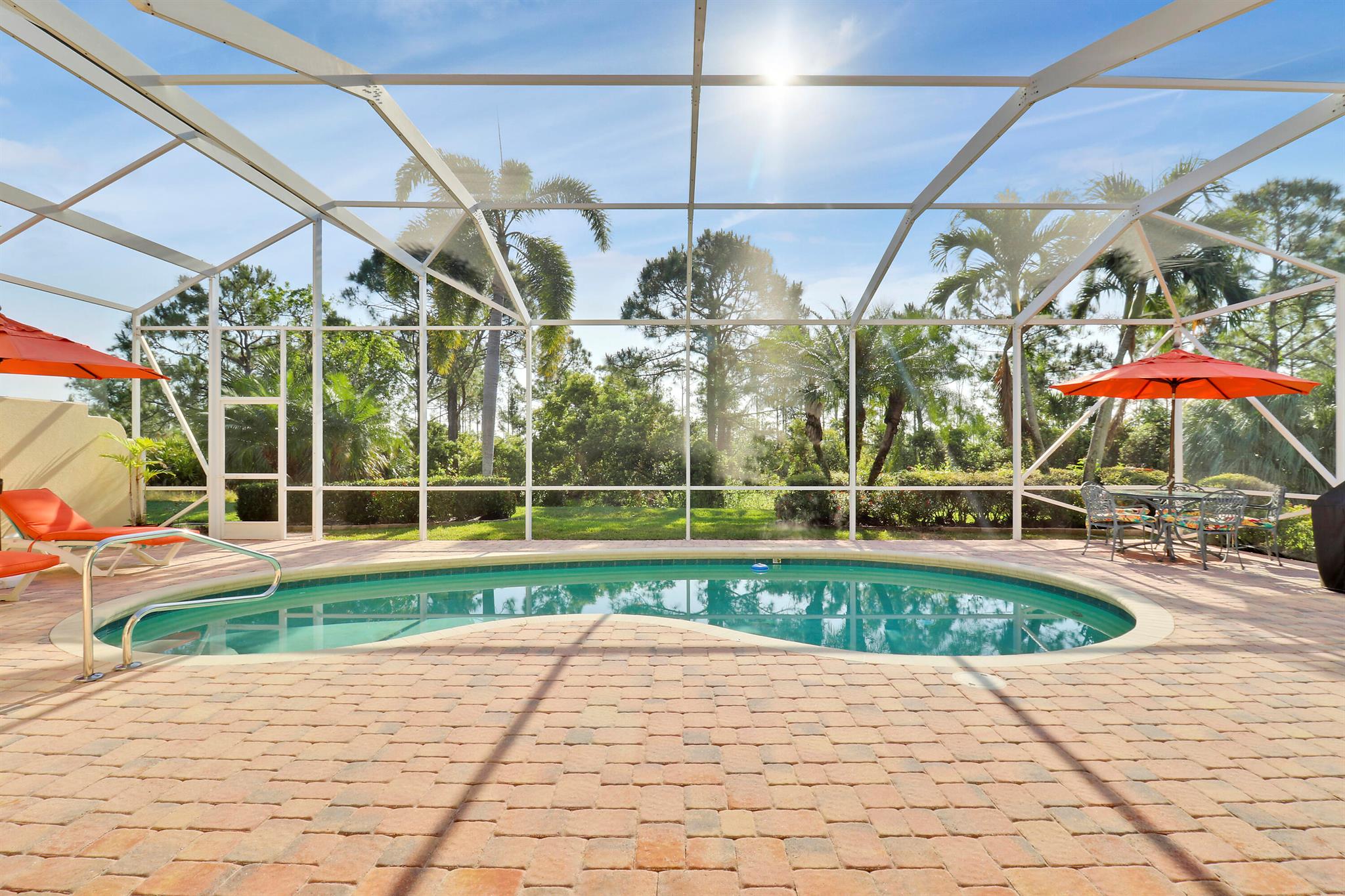 8657 SE Nicolete Lane