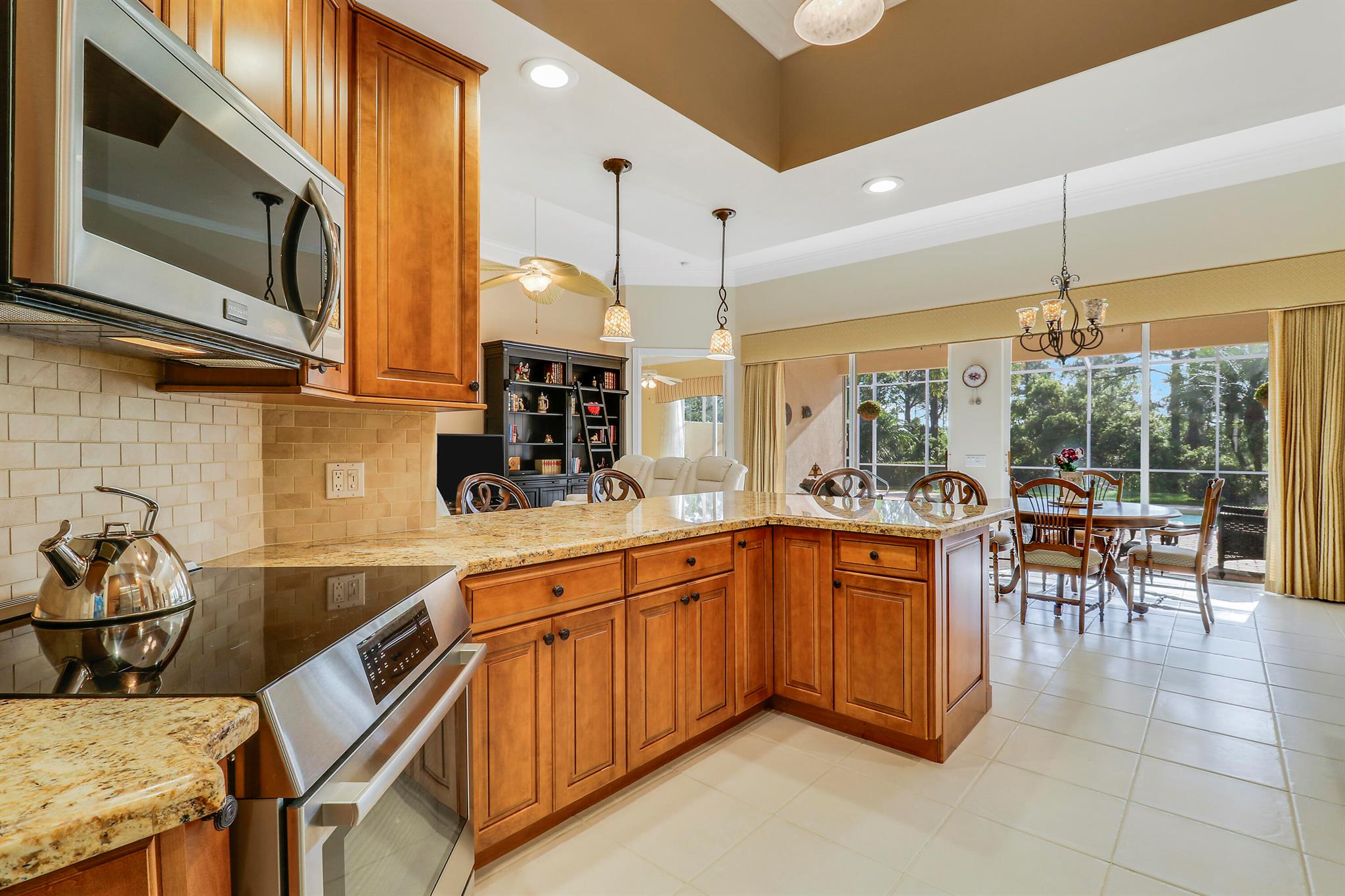 8657 SE Nicolete Lane