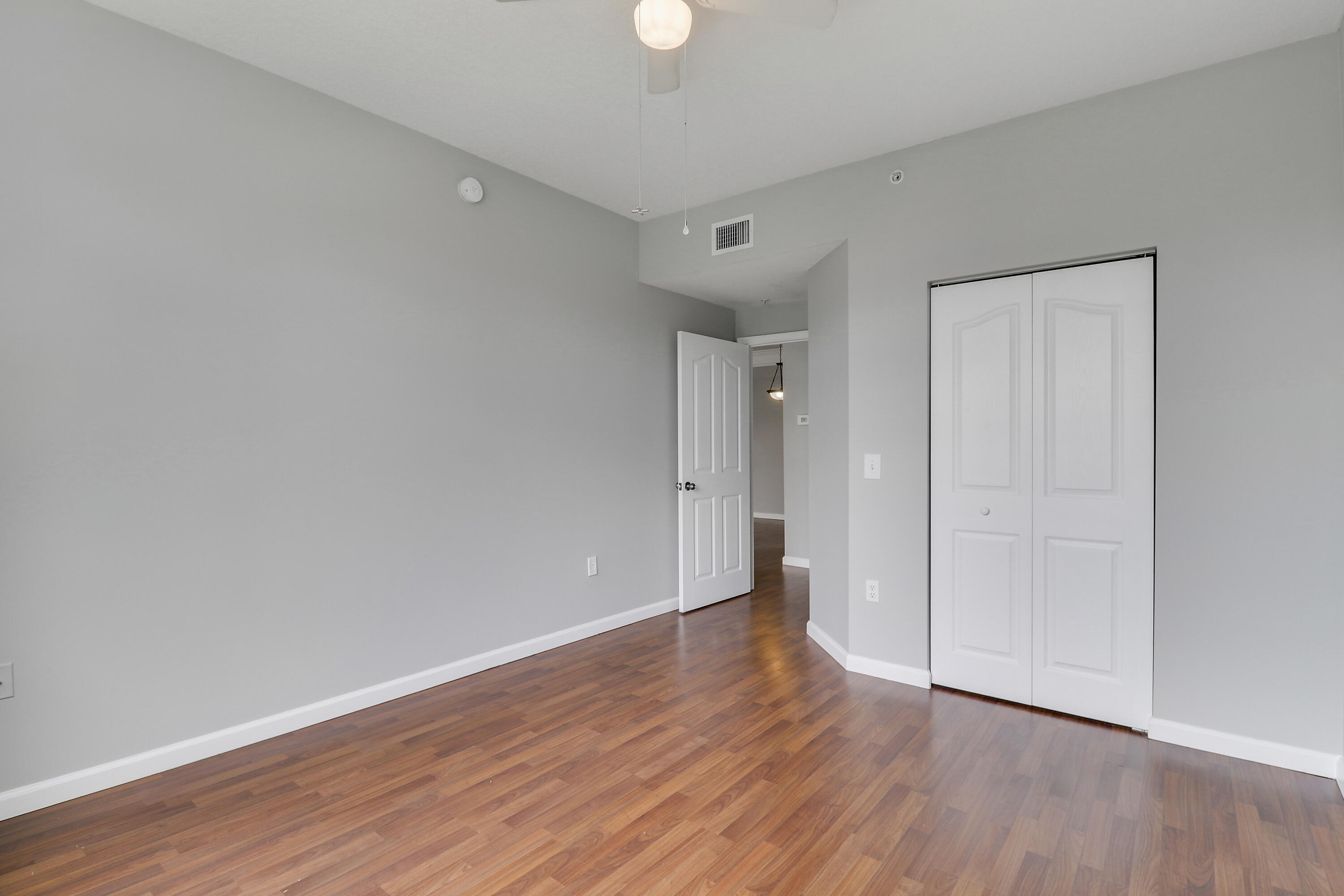 6204 Myrtlewood Circle W