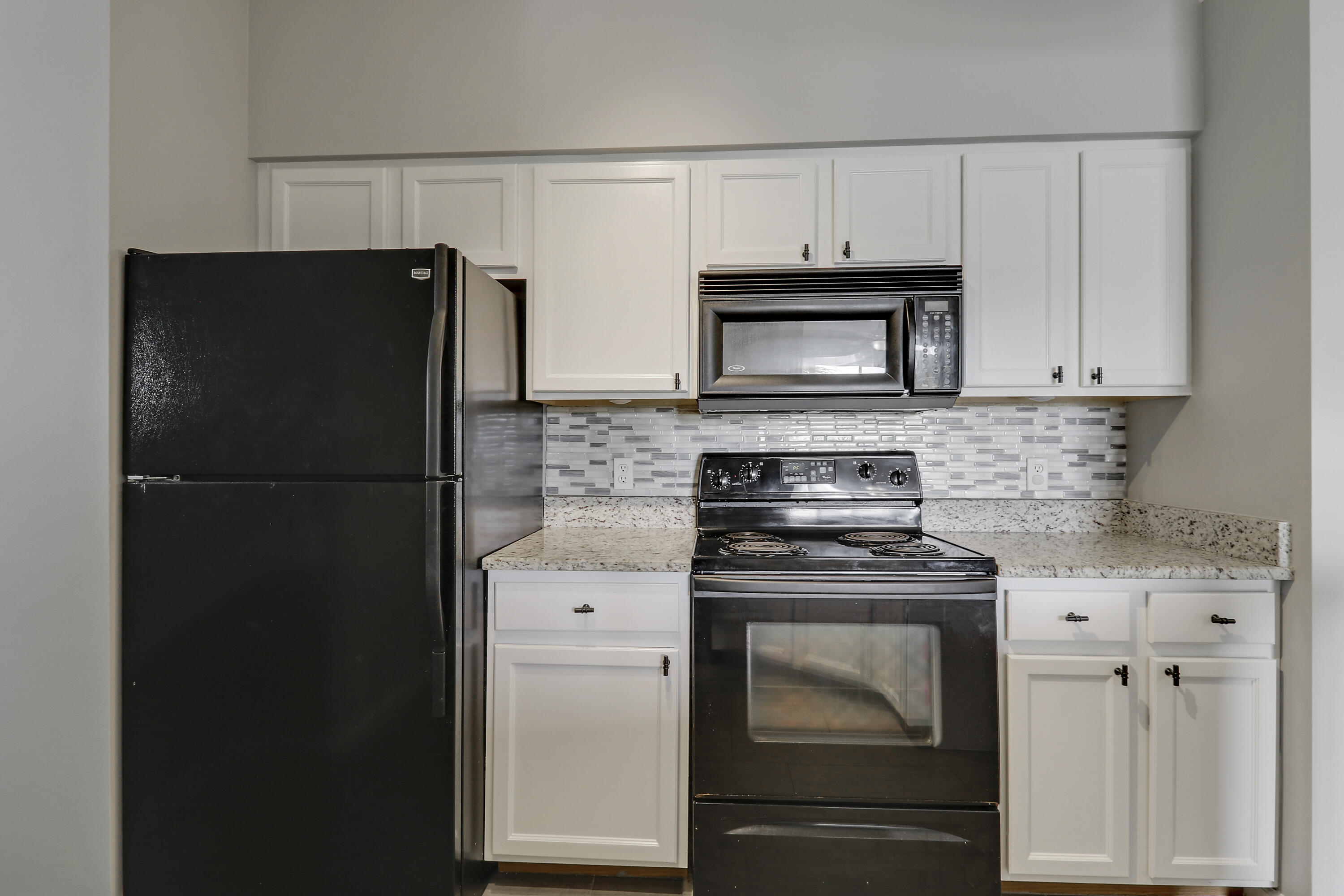 6204 Myrtlewood Circle W