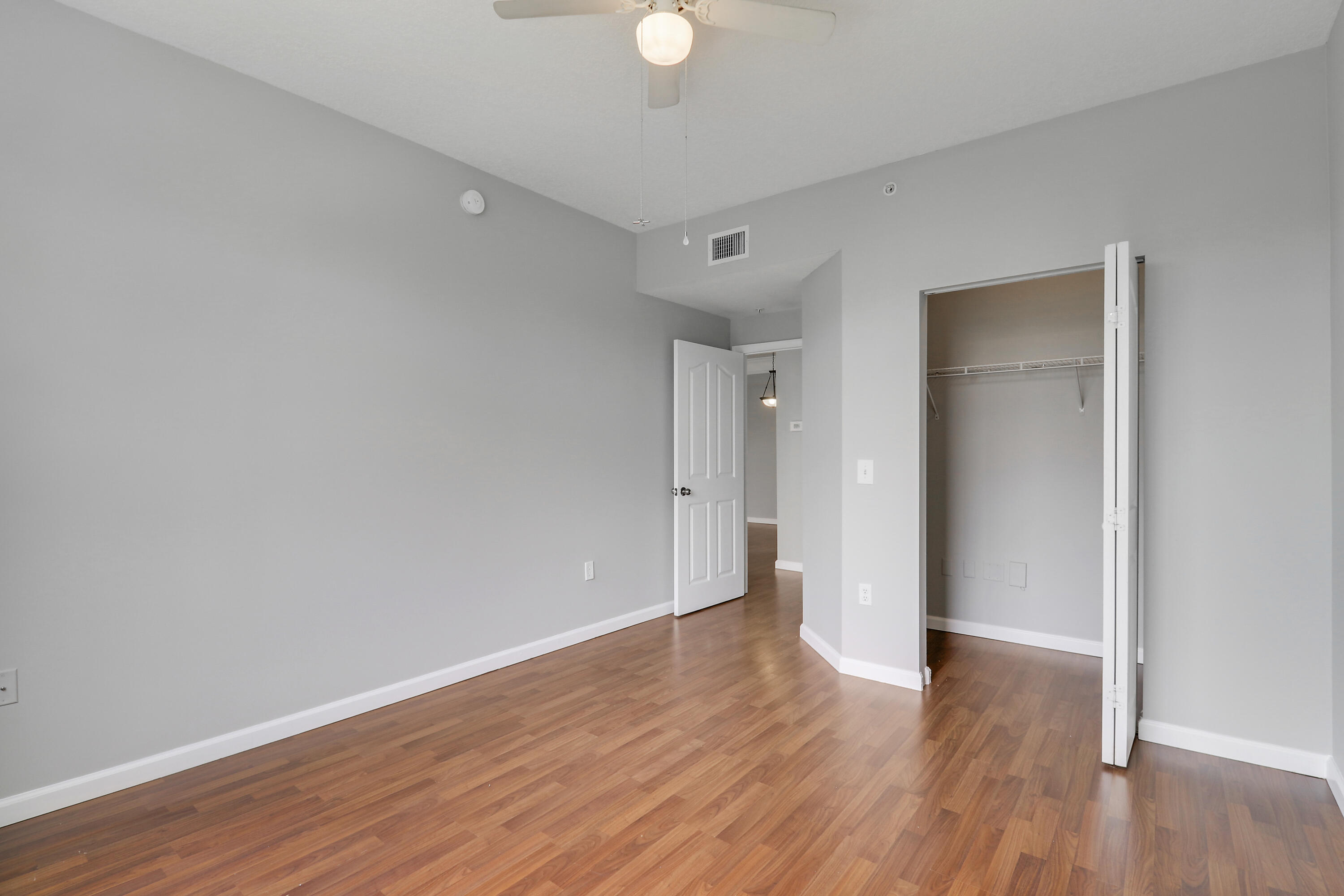 6204 Myrtlewood Circle W