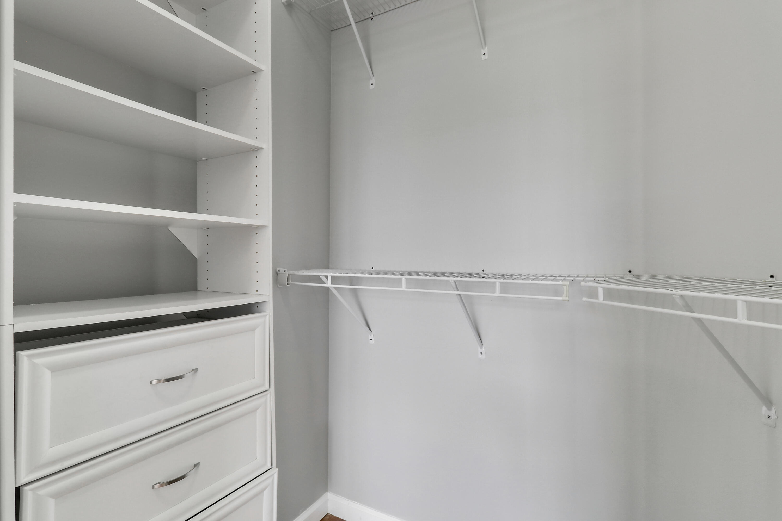 6204 Myrtlewood Circle W