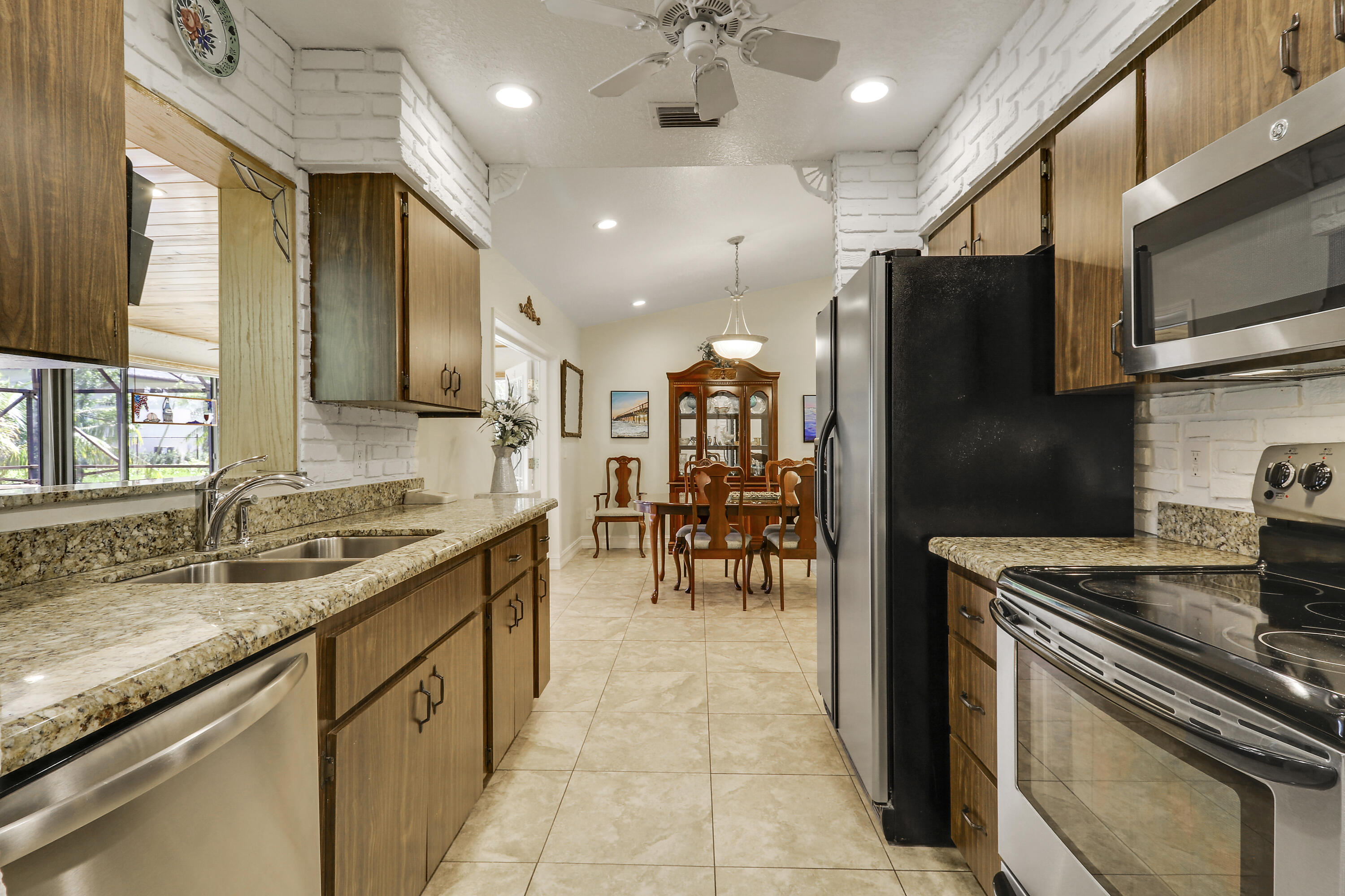 12734 66th Street N