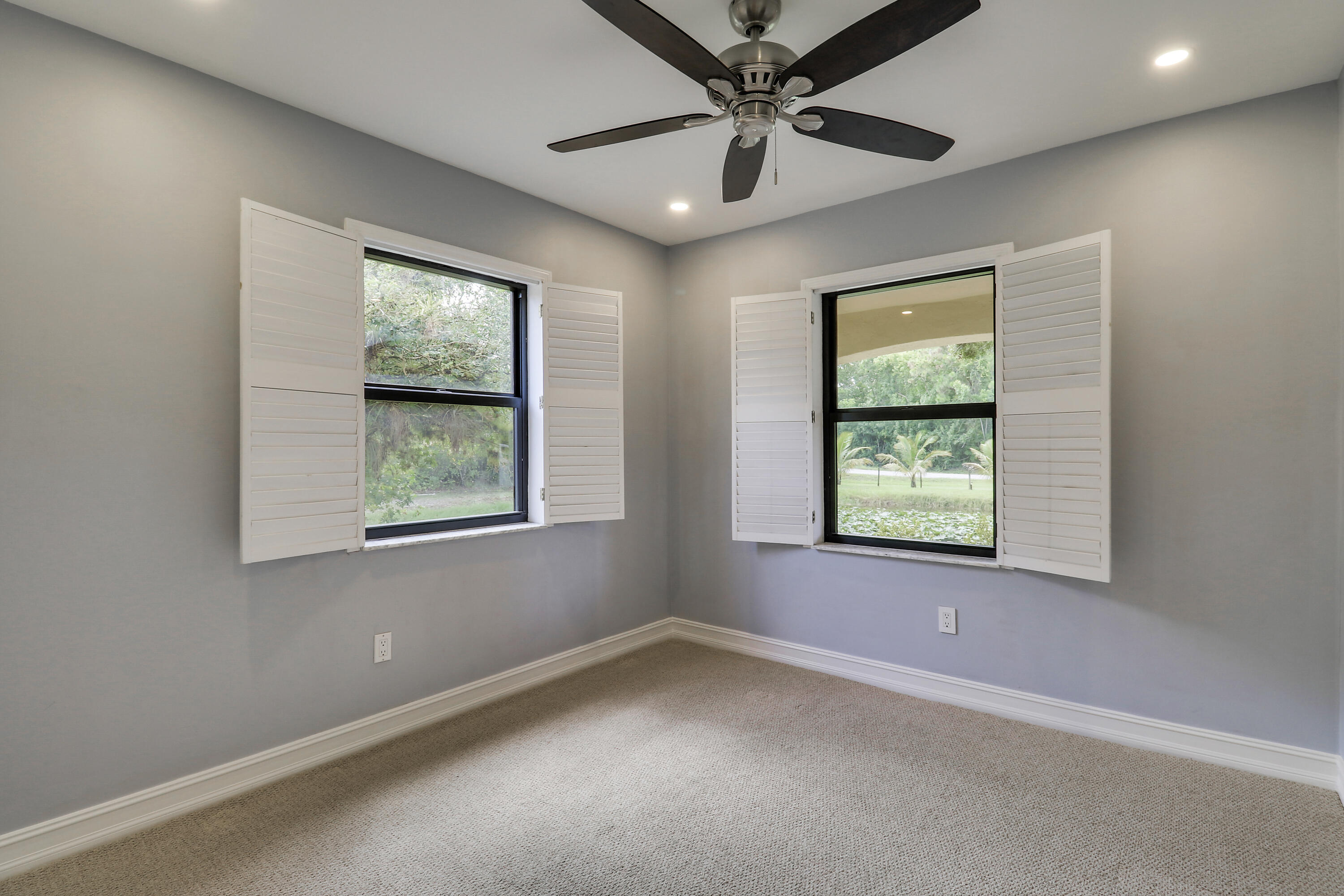 12734 66th Street N