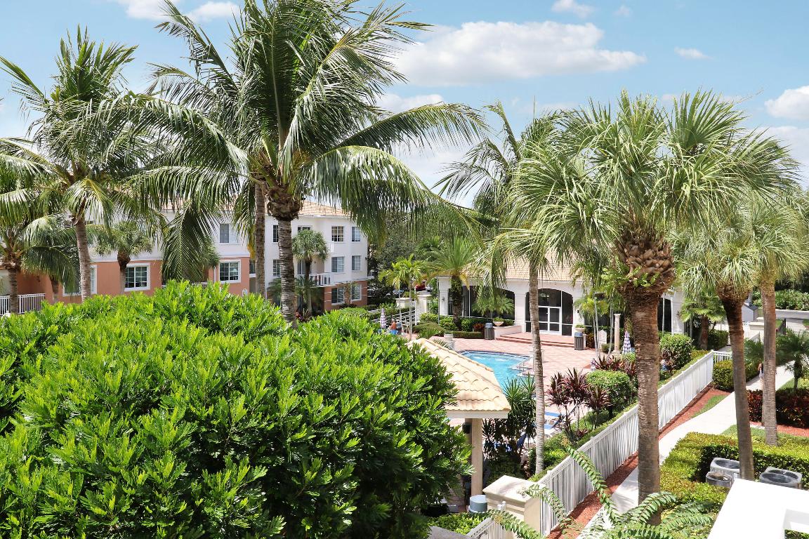 4302 Myrtlewood Circle E