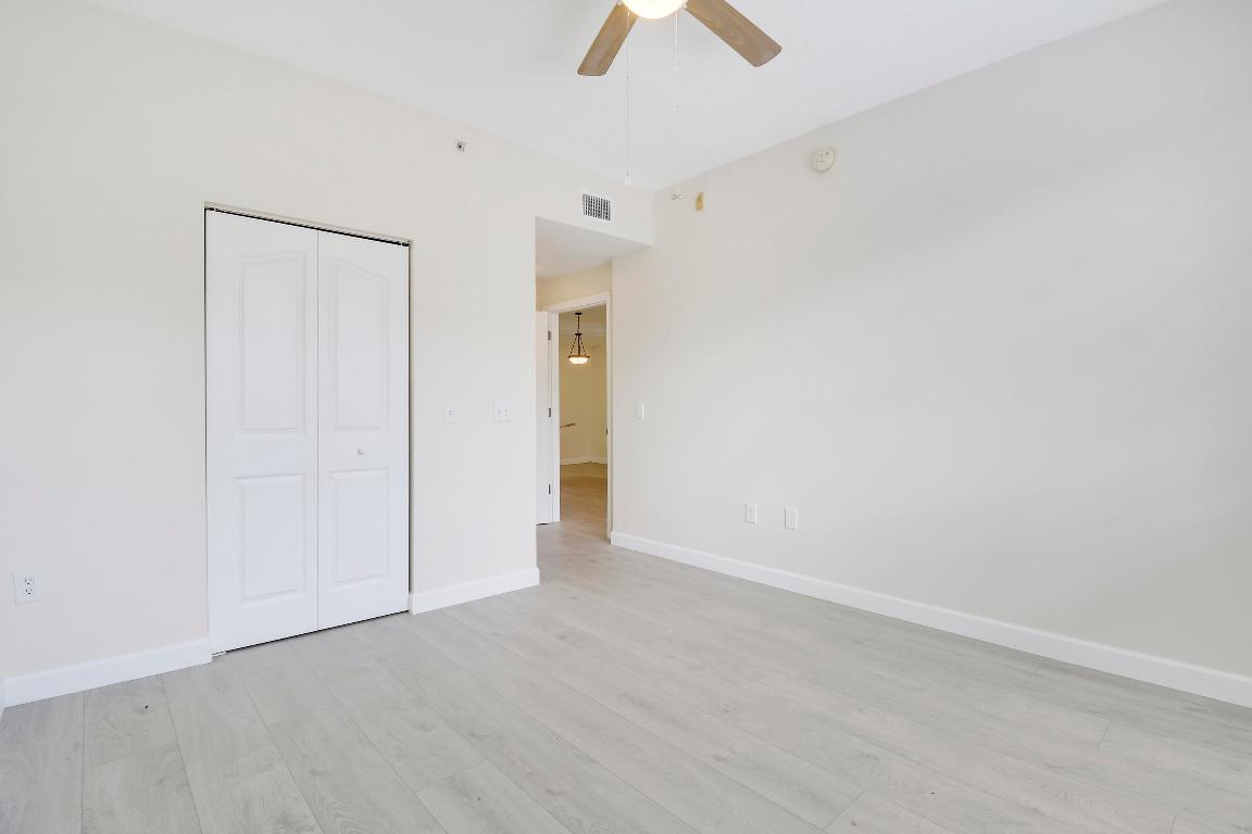 6305 Myrtlewood Circle W