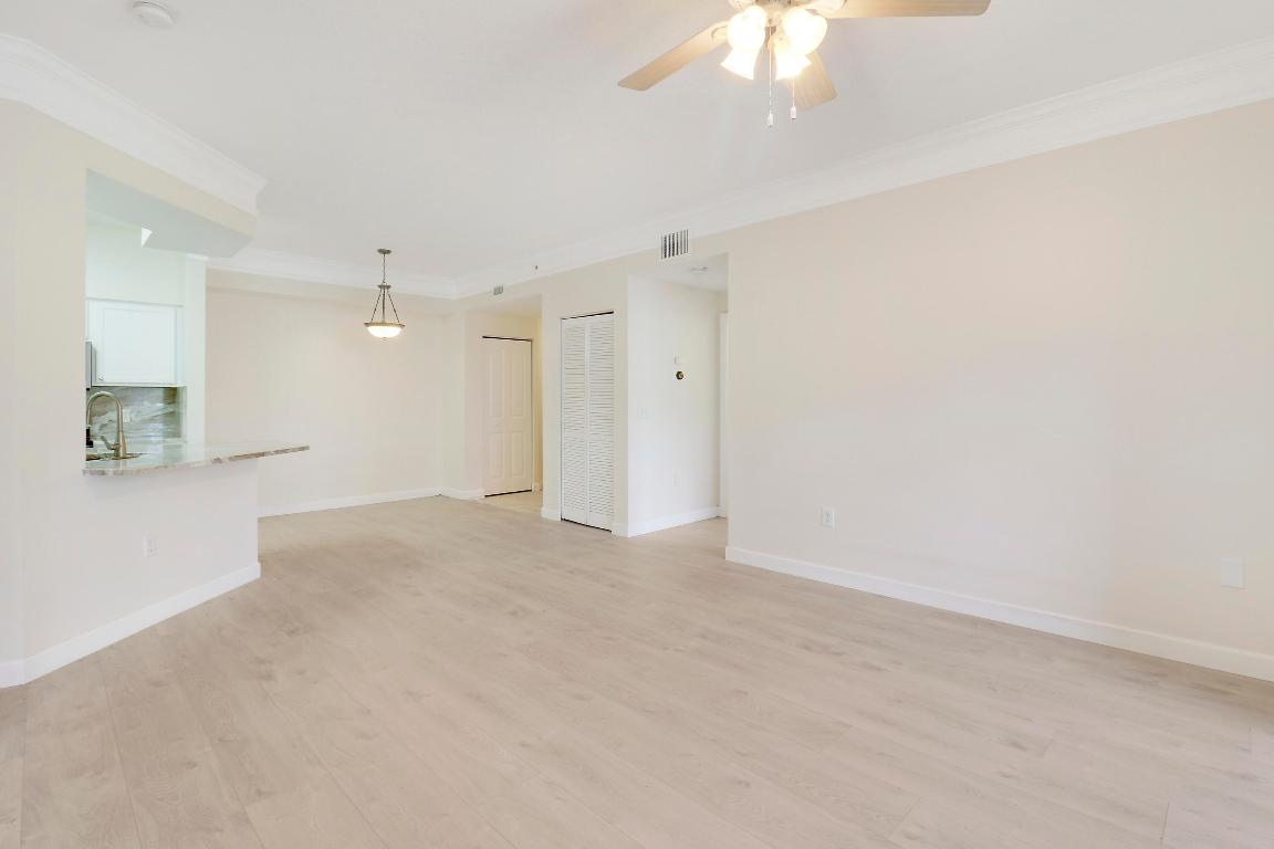 6305 Myrtlewood Circle W