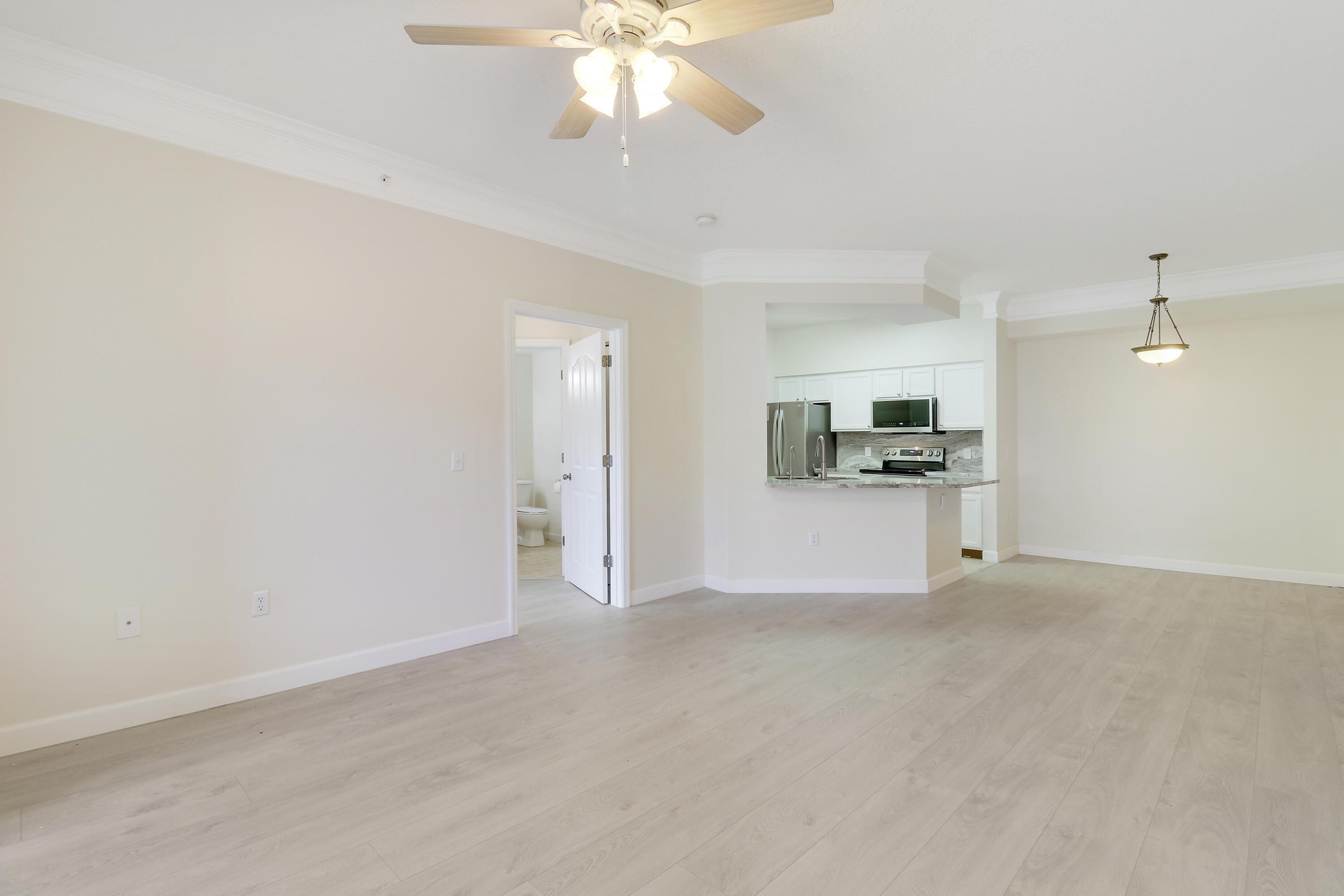 6305 Myrtlewood Circle W