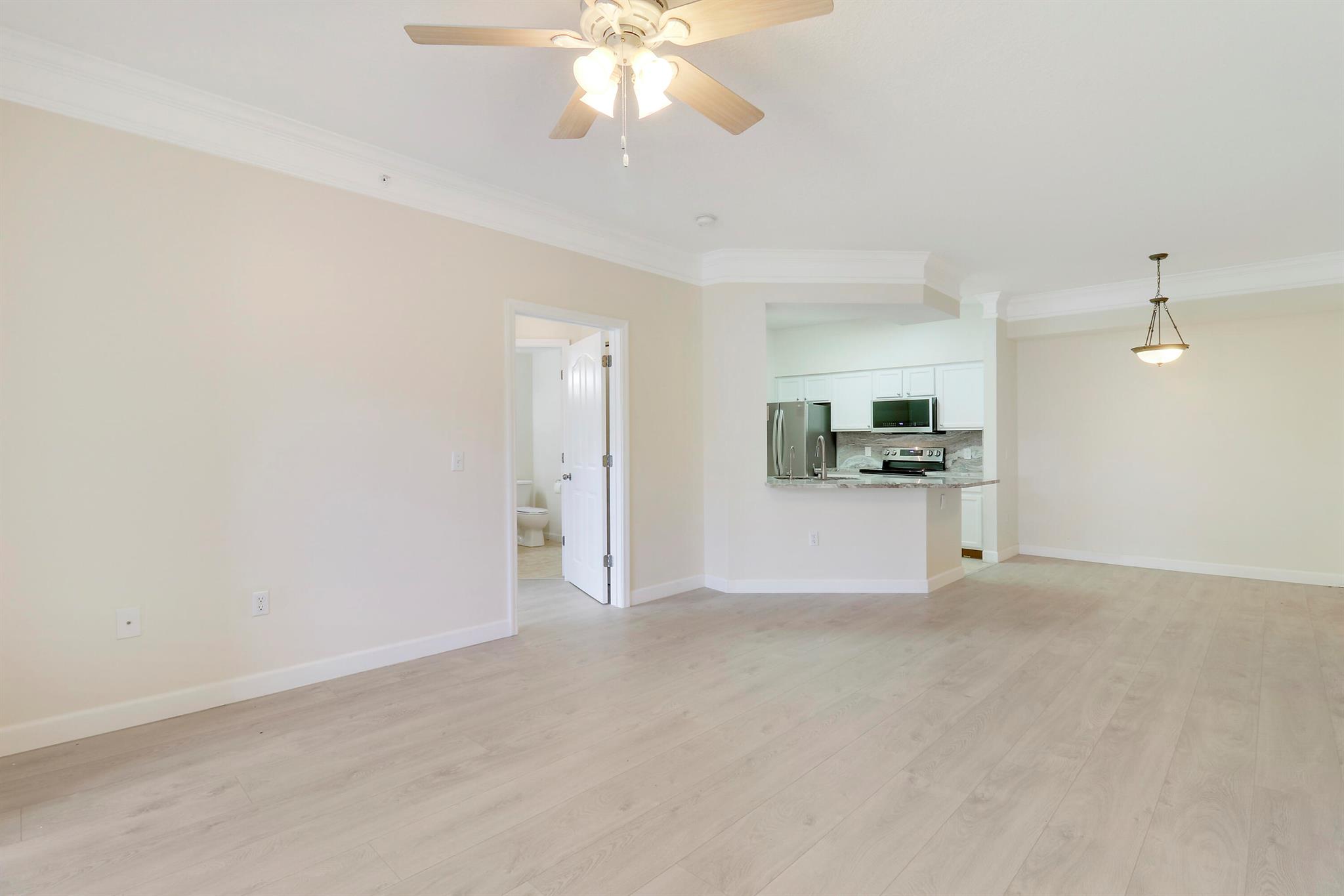 6305 Myrtlewood Circle W