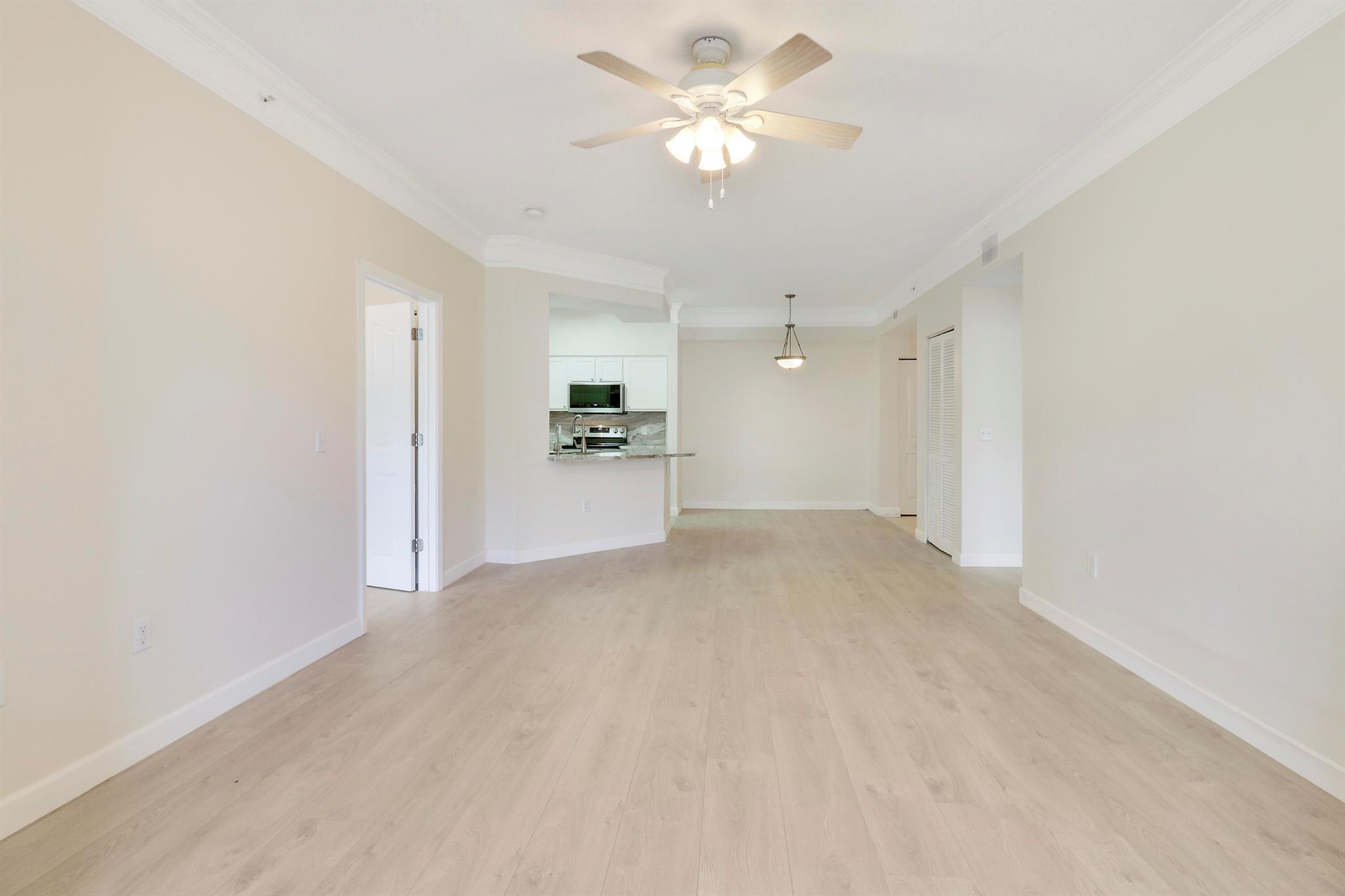 6305 Myrtlewood Circle W