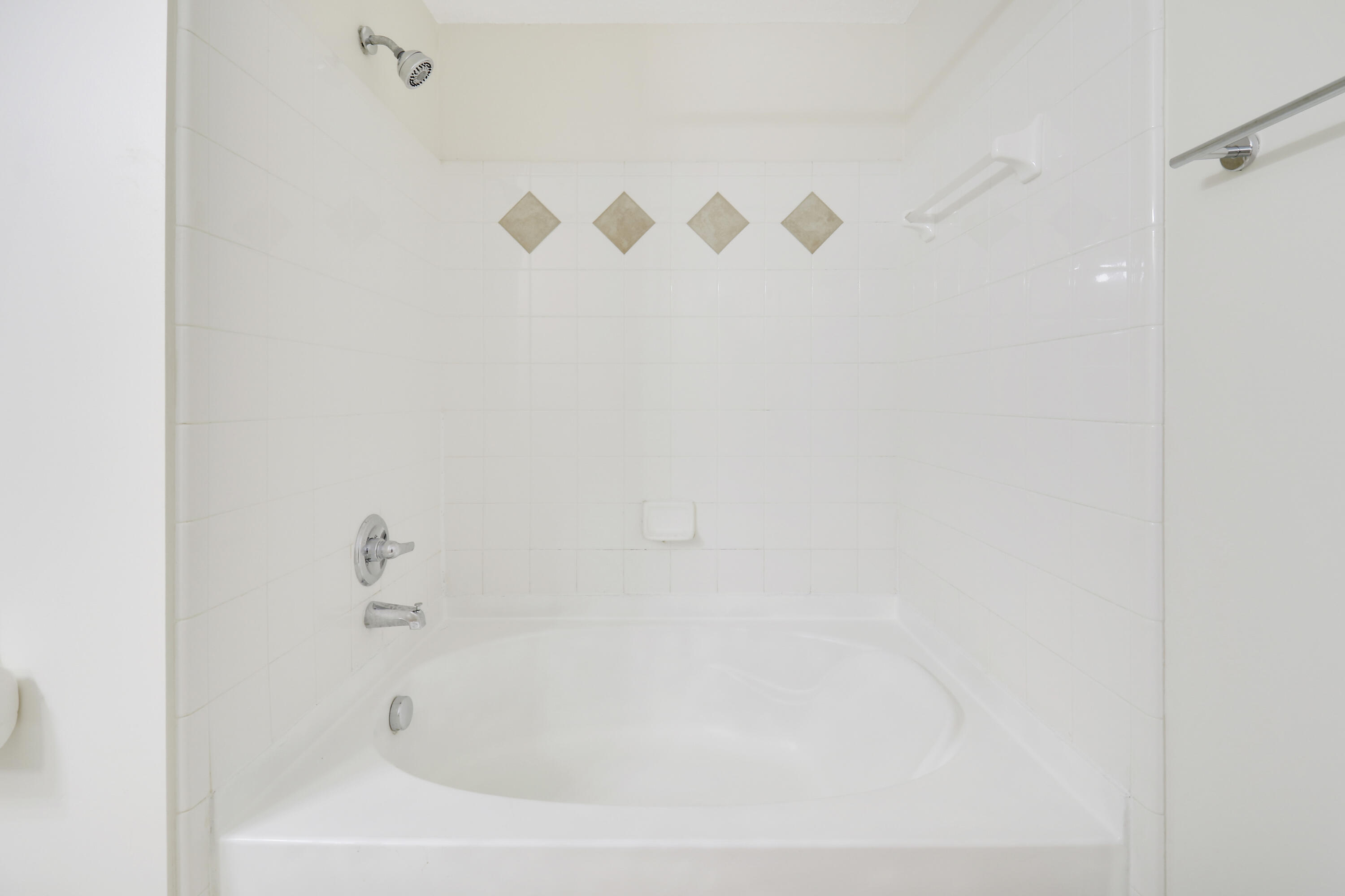 6305 Myrtlewood Circle W