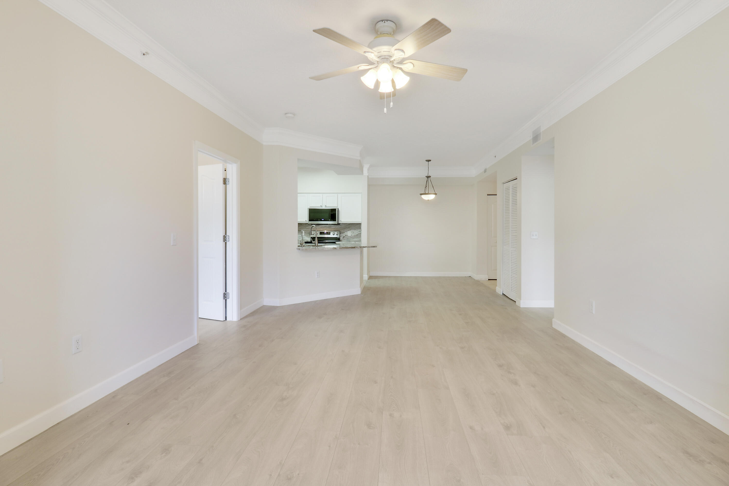6305 Myrtlewood Circle W